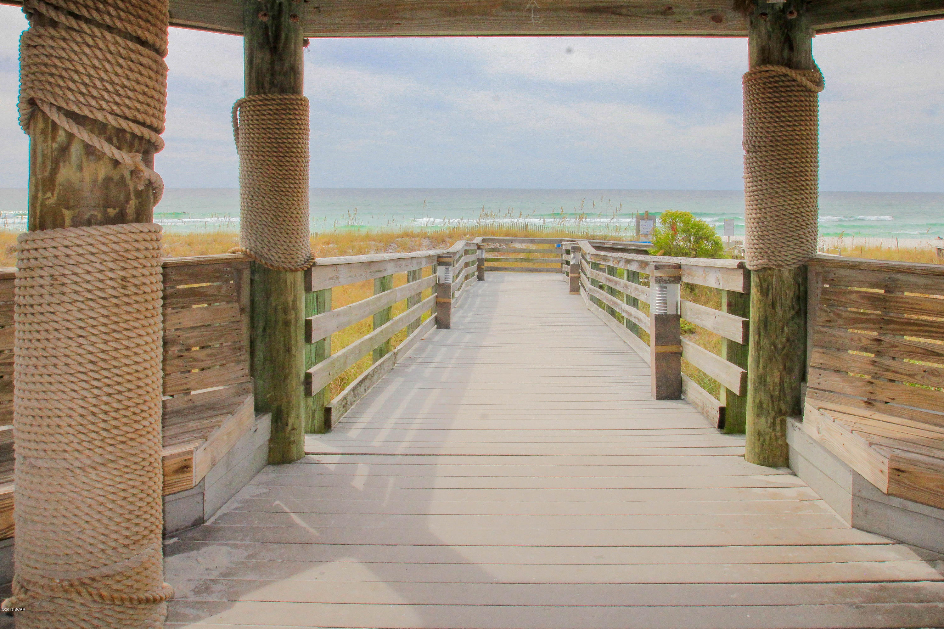 Silver Sands Beach - Land