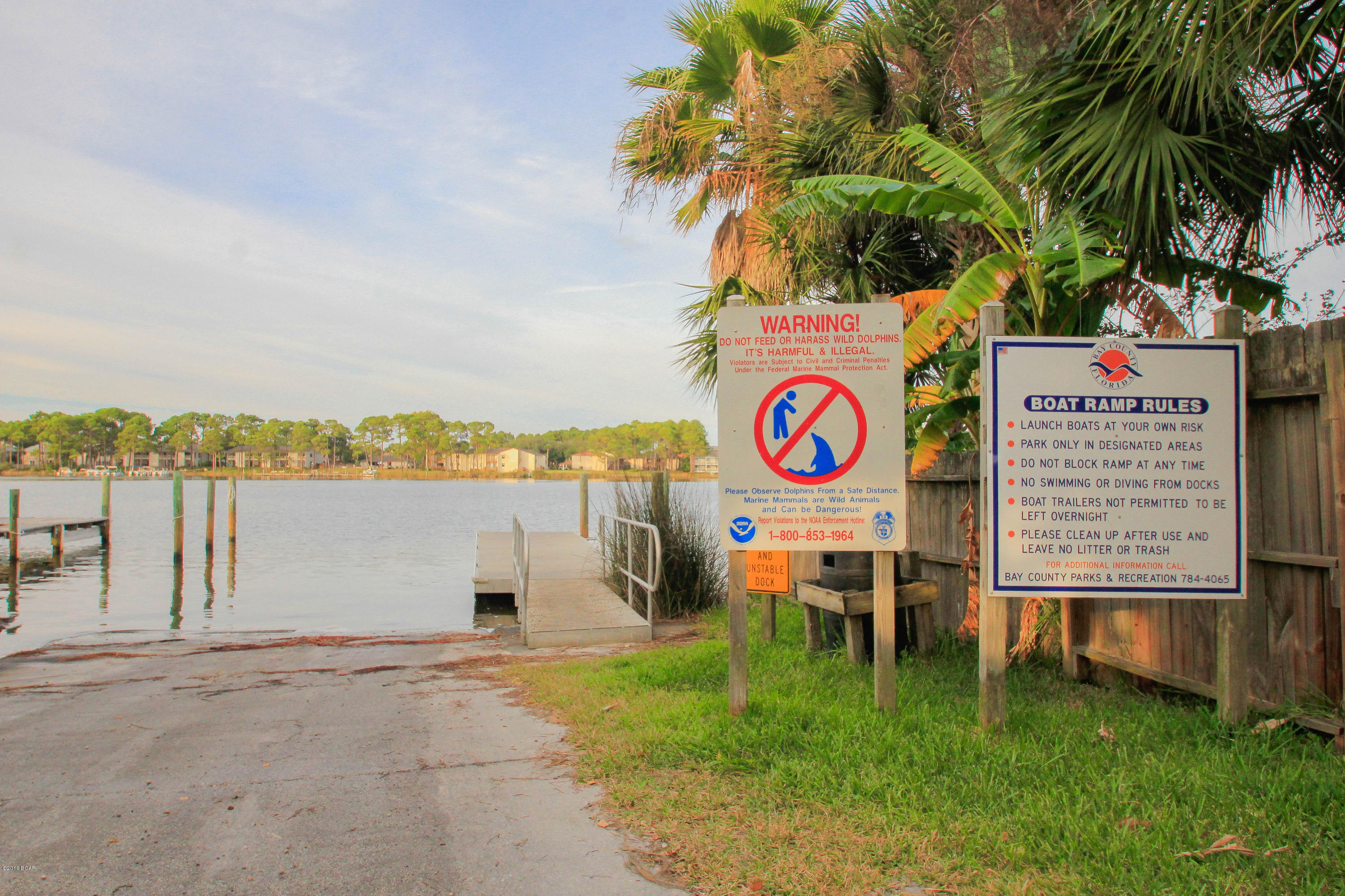Silver Sands Beach - Land