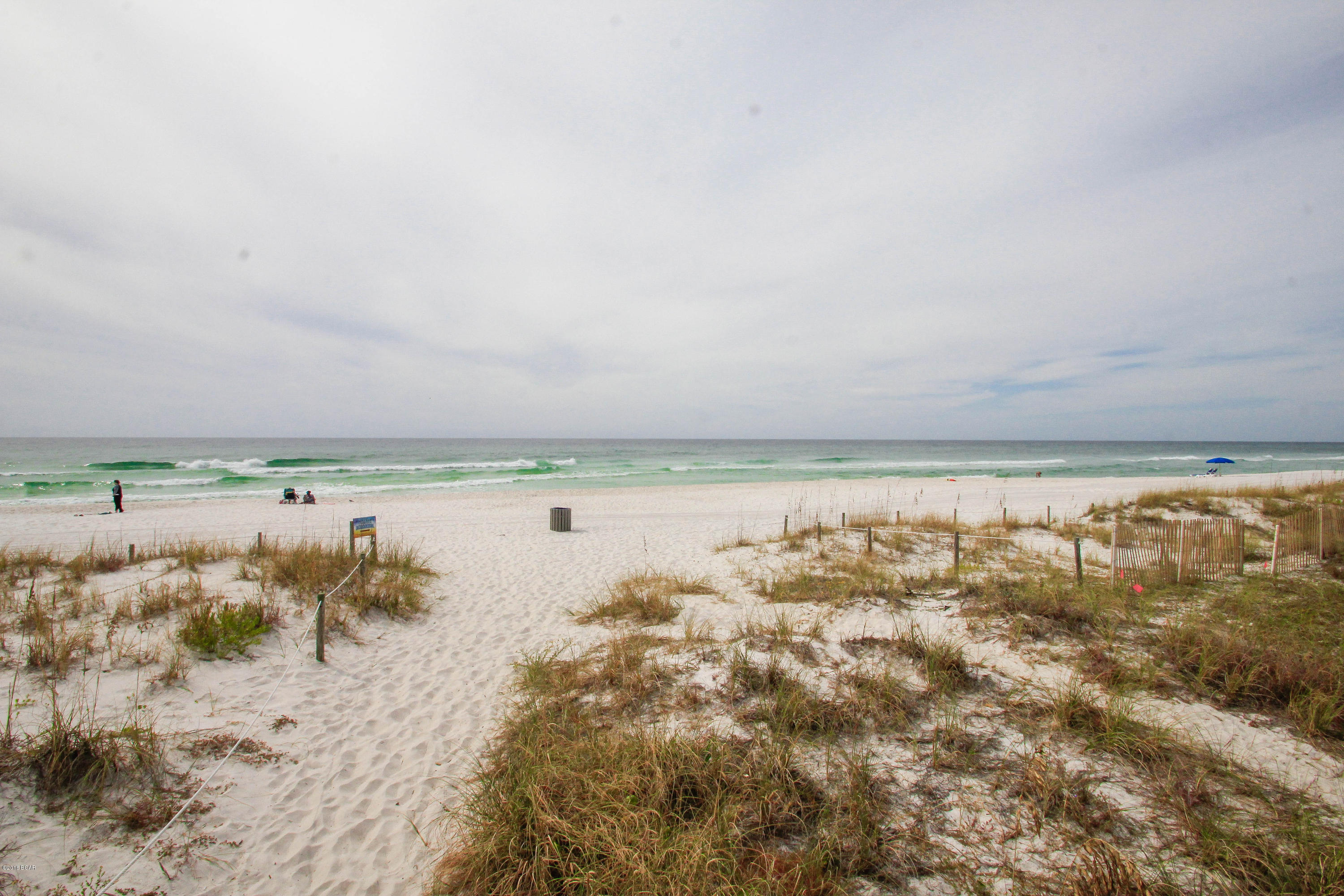 Silver Sands Beach - Land