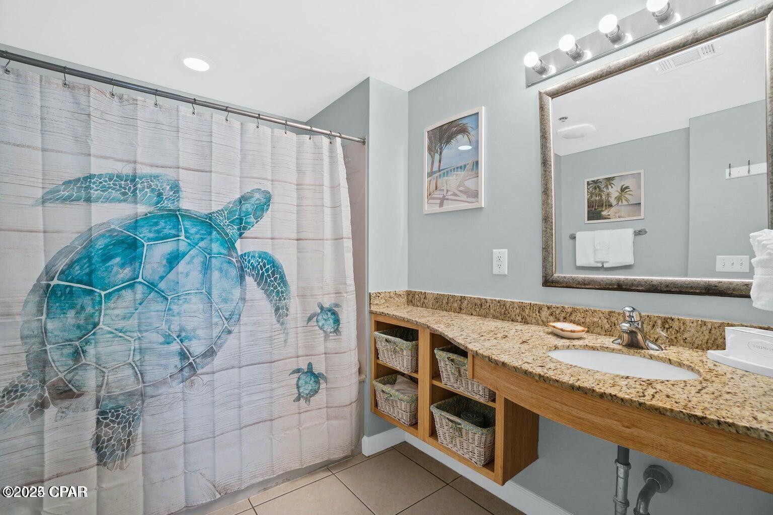 Splash Condo - Residential