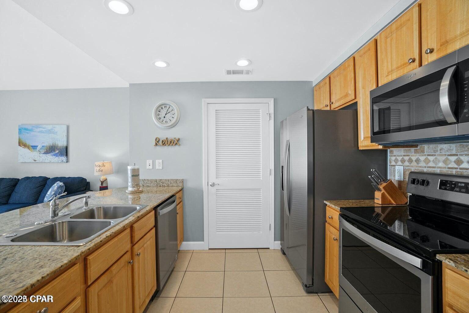 Splash Condo - Residential