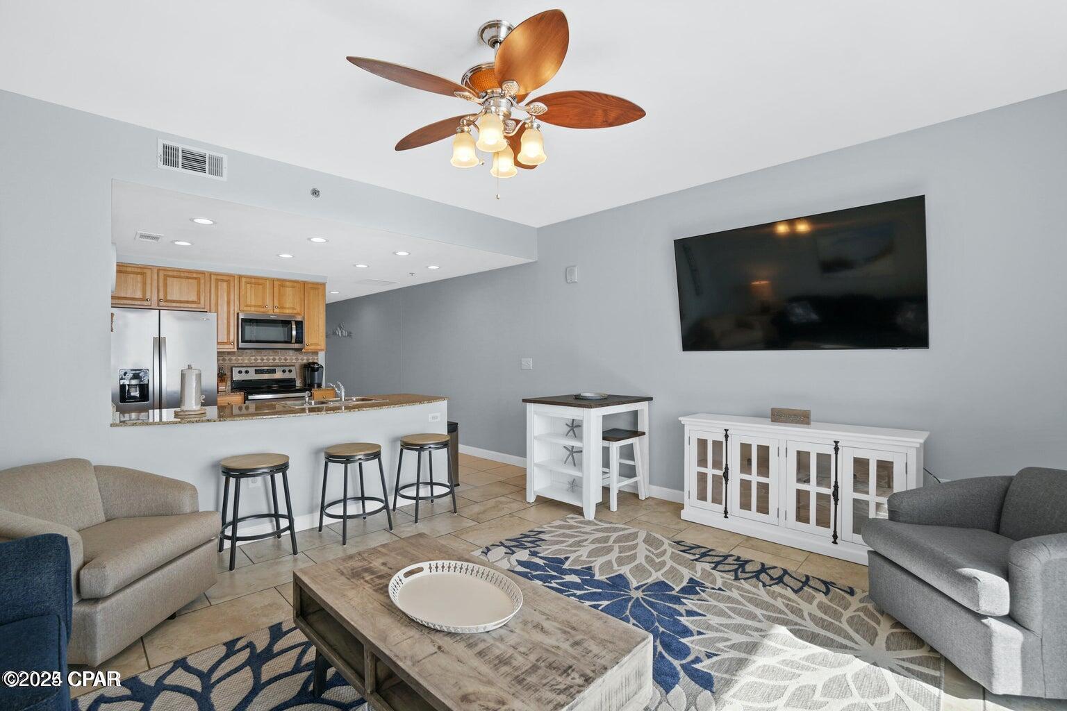 Splash Condo - Residential