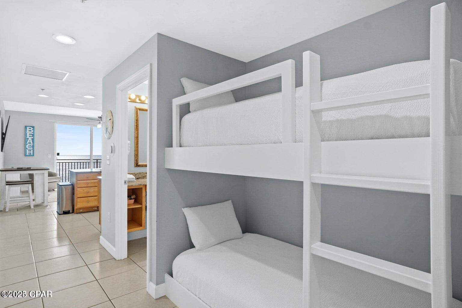 Splash Condo - Residential