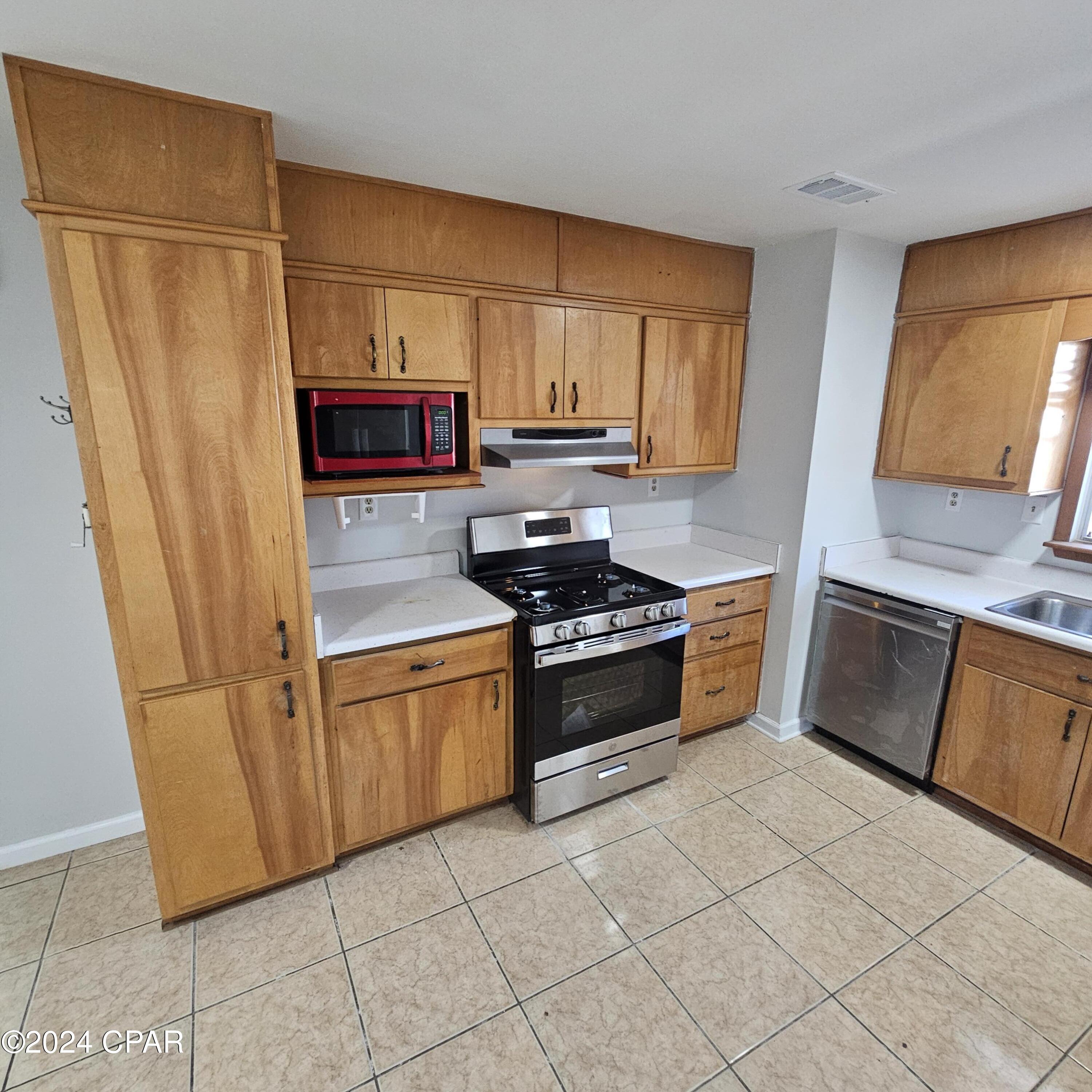 Hentz 1st Add Unit A - Residential