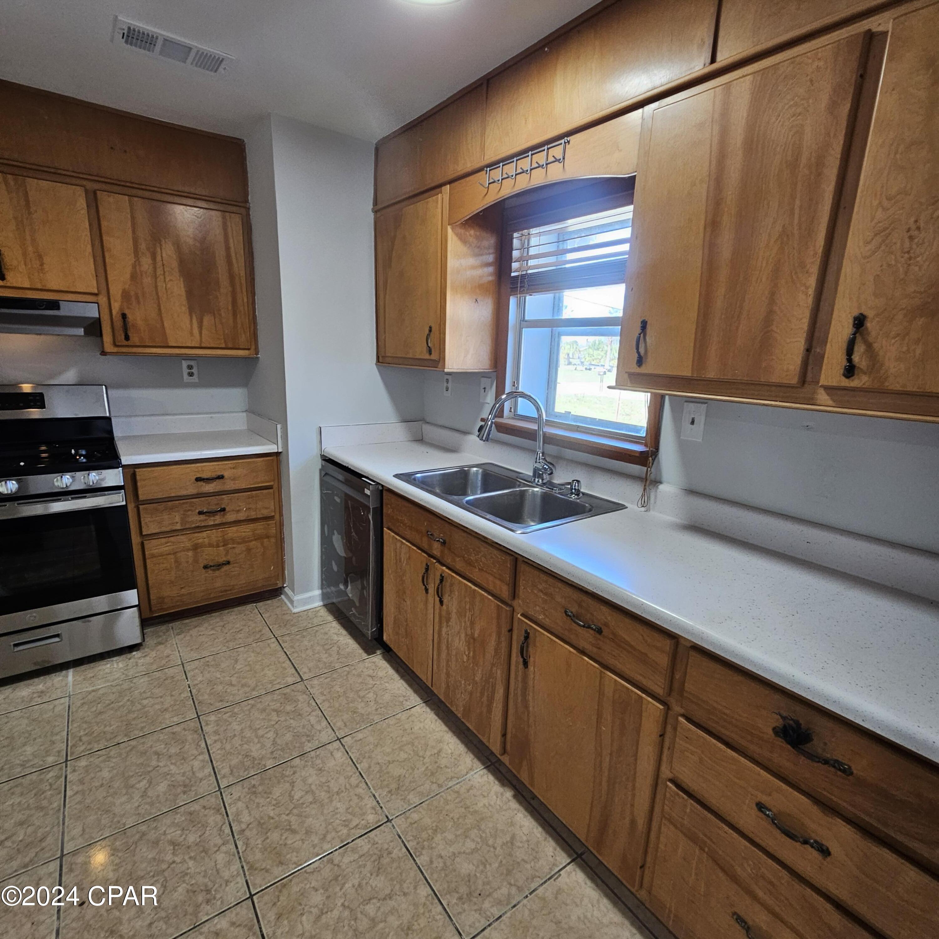 Hentz 1st Add Unit A - Residential