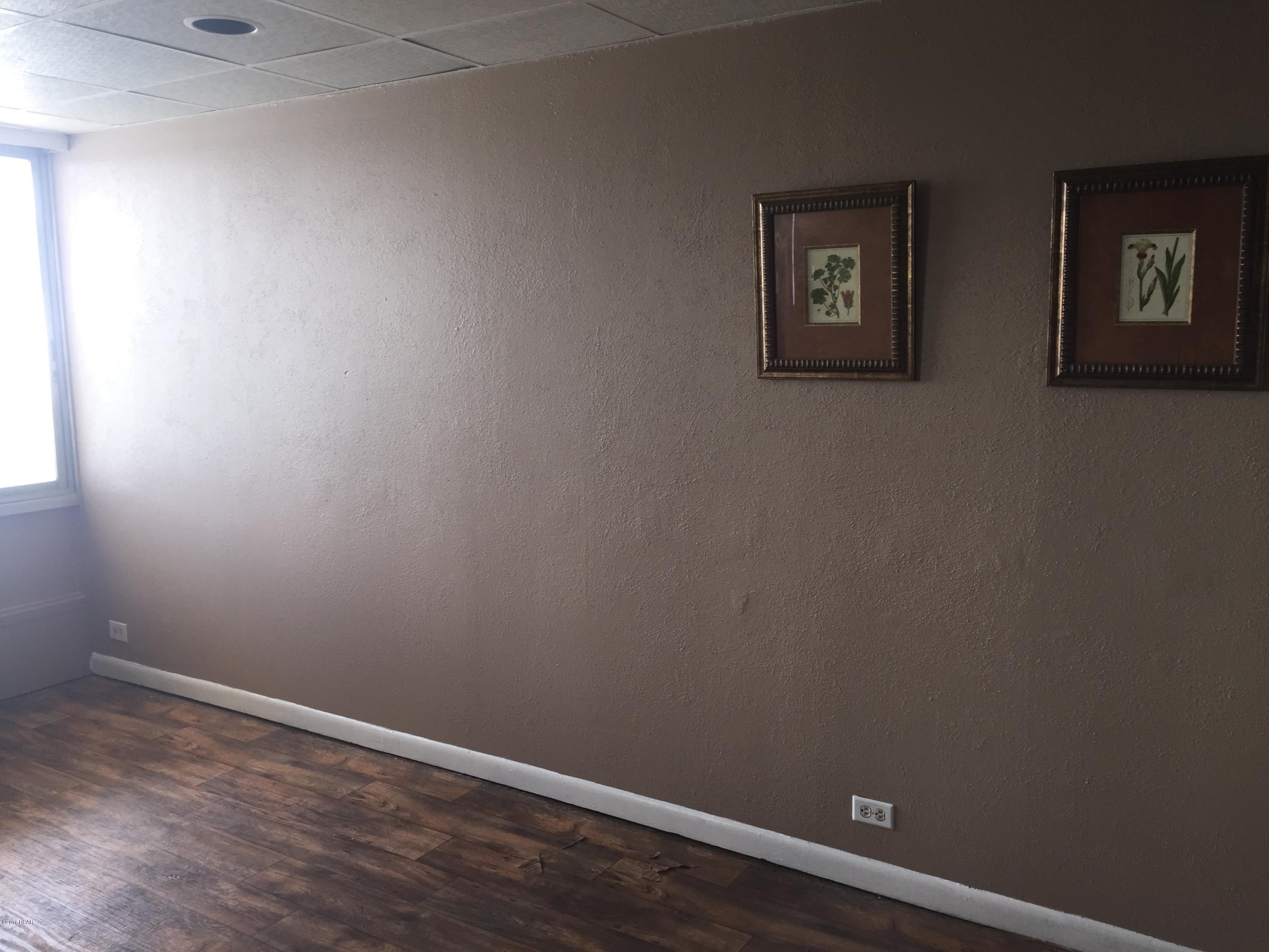 Fontainebleau Terrace - Residential