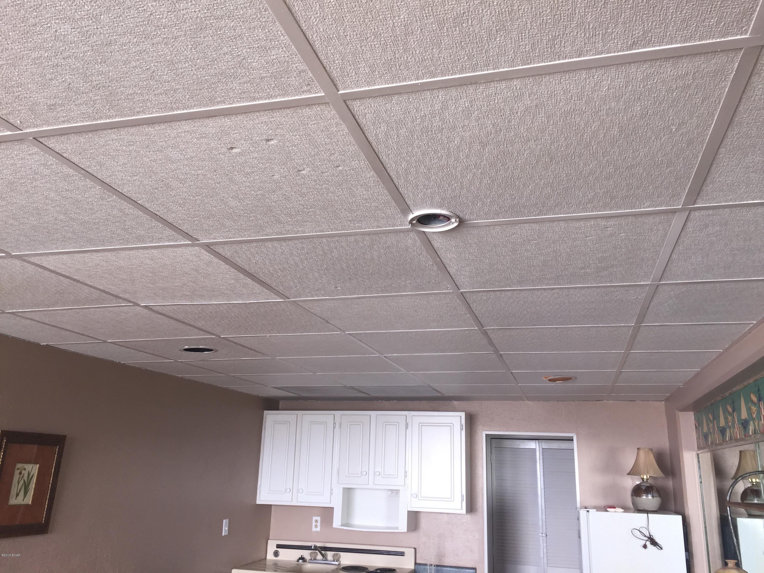 Fontainebleau Terrace - Residential