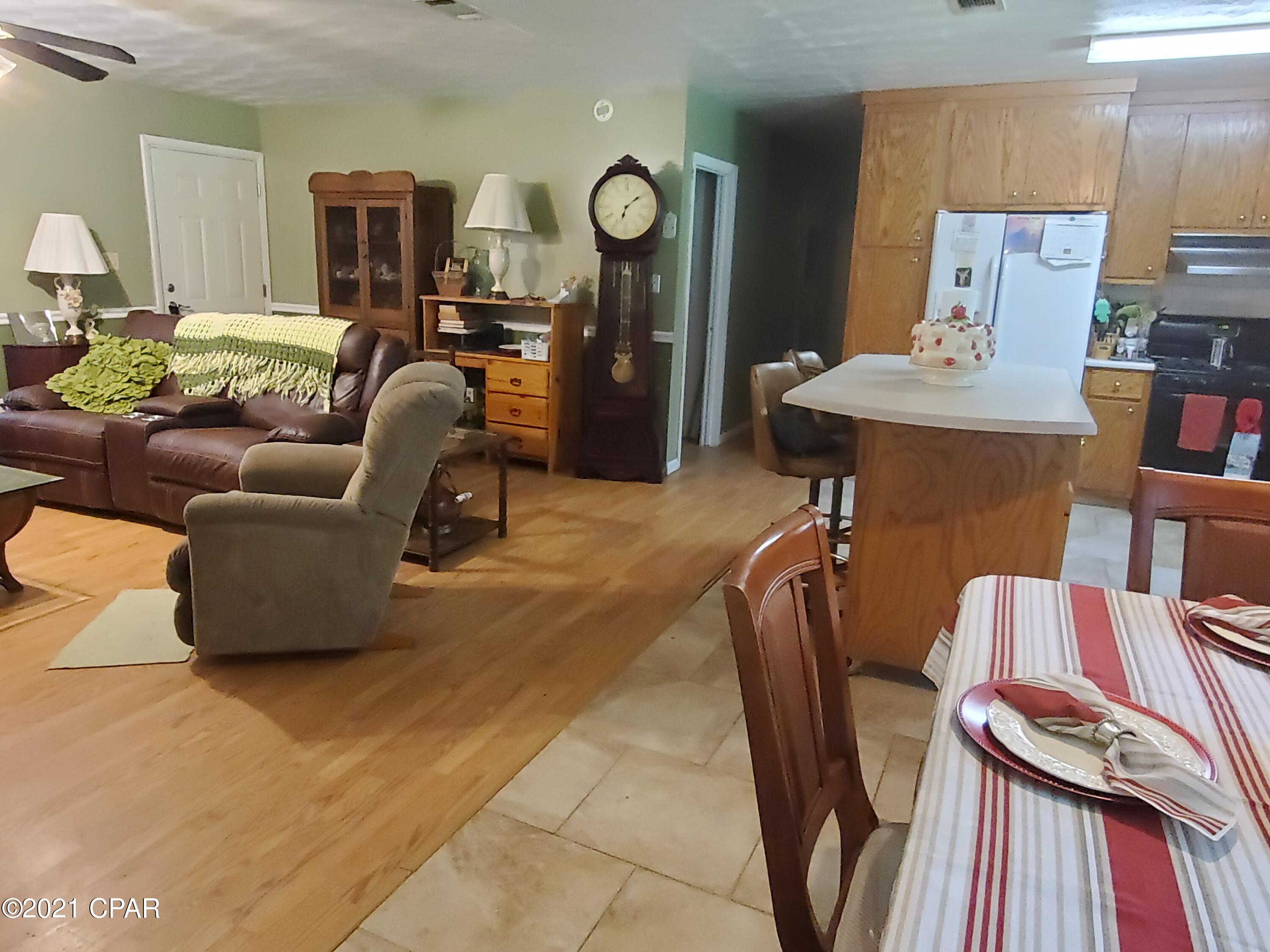 [No Recorded Subdiv] - Residential