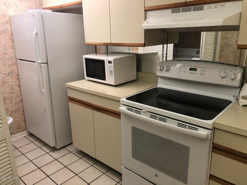 Edgewater Golf Villas V-B - Residential