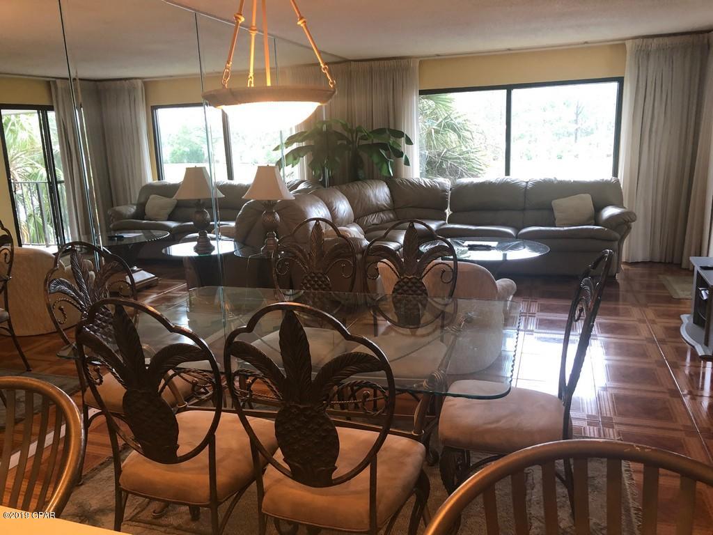 Edgewater Golf Villas V-B - Residential