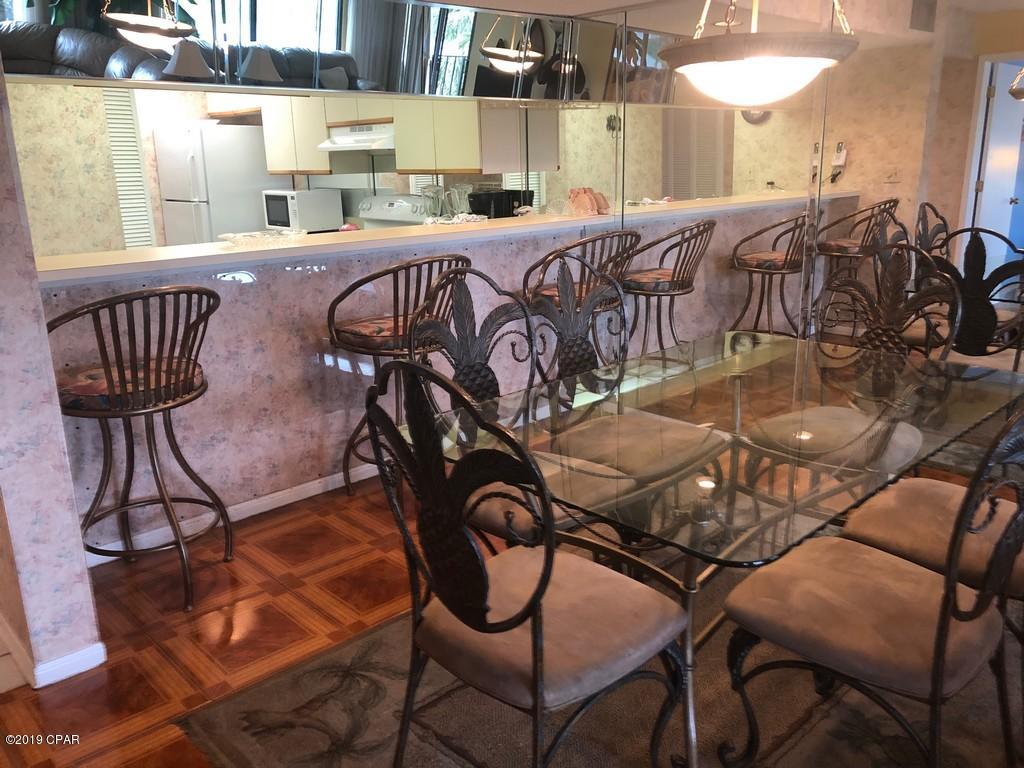 Edgewater Golf Villas V-B - Residential