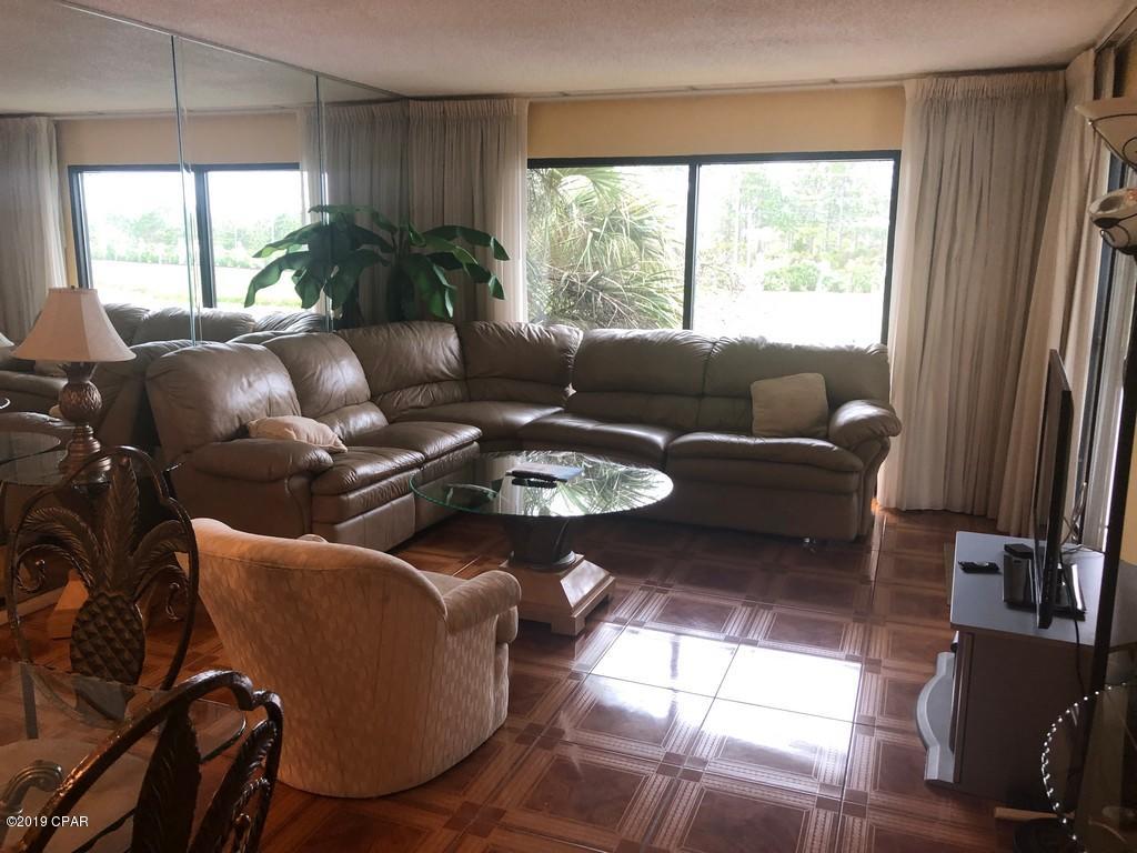 Edgewater Golf Villas V-B - Residential