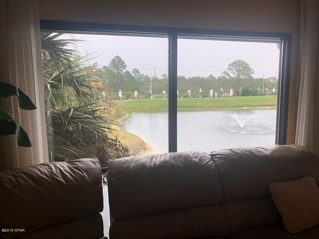 Edgewater Golf Villas V-B - Residential