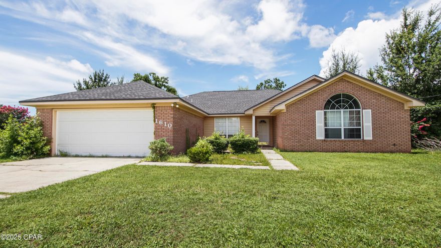 CURRENTLY UNDER CONTRACT, SELLER WILL CONSIDER BACKUP OFFERS.
Incredible Value! Renovator's Dream in a Prime Location! This substantial brick home, just over 2300 sq ft, boasts a great open floor plan, a desirable split-bedroom layout, and oversized bedrooms. With 4 bedrooms and 3 baths, it presents an incredible opportunity for the savvy investor or flipper. This property has great bones and all the potential you'd want in a ''diamond in the rough.'' Located in a highly desirable area with a strong market, it's in an ''X'' flood zone, meaning no flood insurance is required! Sold ''As Is, Where Is,'' this home offers undeniable value at a discounted price given its generous size and prime location. Imagine the possibilities - a true equity builder! Schedule your showing today!