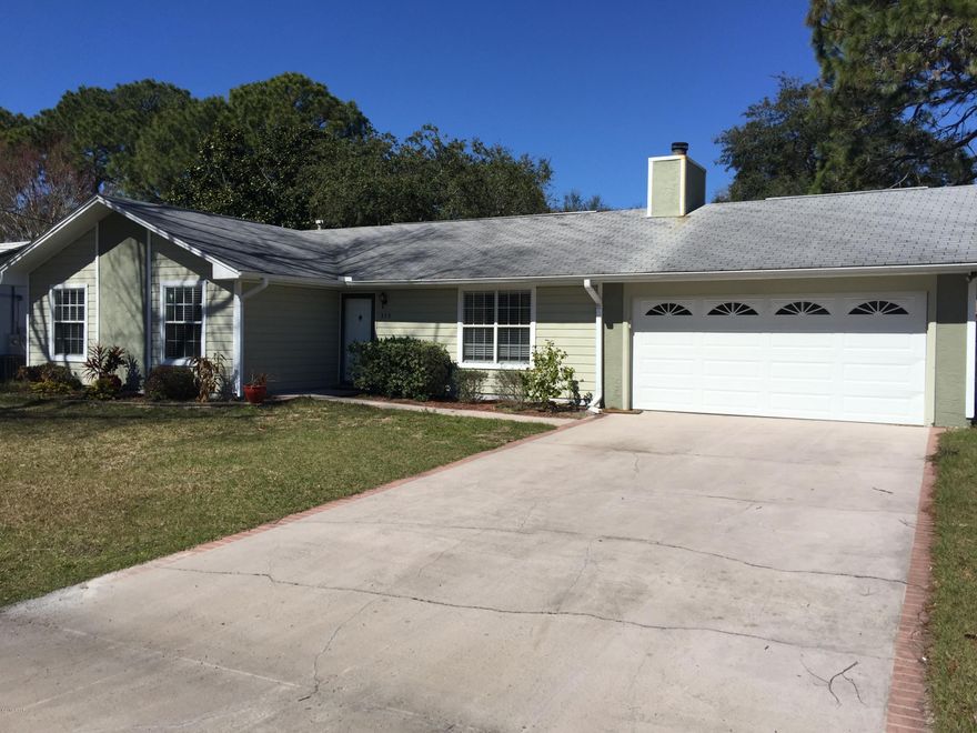 Motivated Seller! Just Reduced! Priced to sell!!! Charming home,with newly remodeled kitcen with glass back splash very well maintained, super location close to Peer Park shopping, entertainment, schools, Navy base and beach! Seller will replace the roof with a acceptable offer. Washer and dryer to convey.