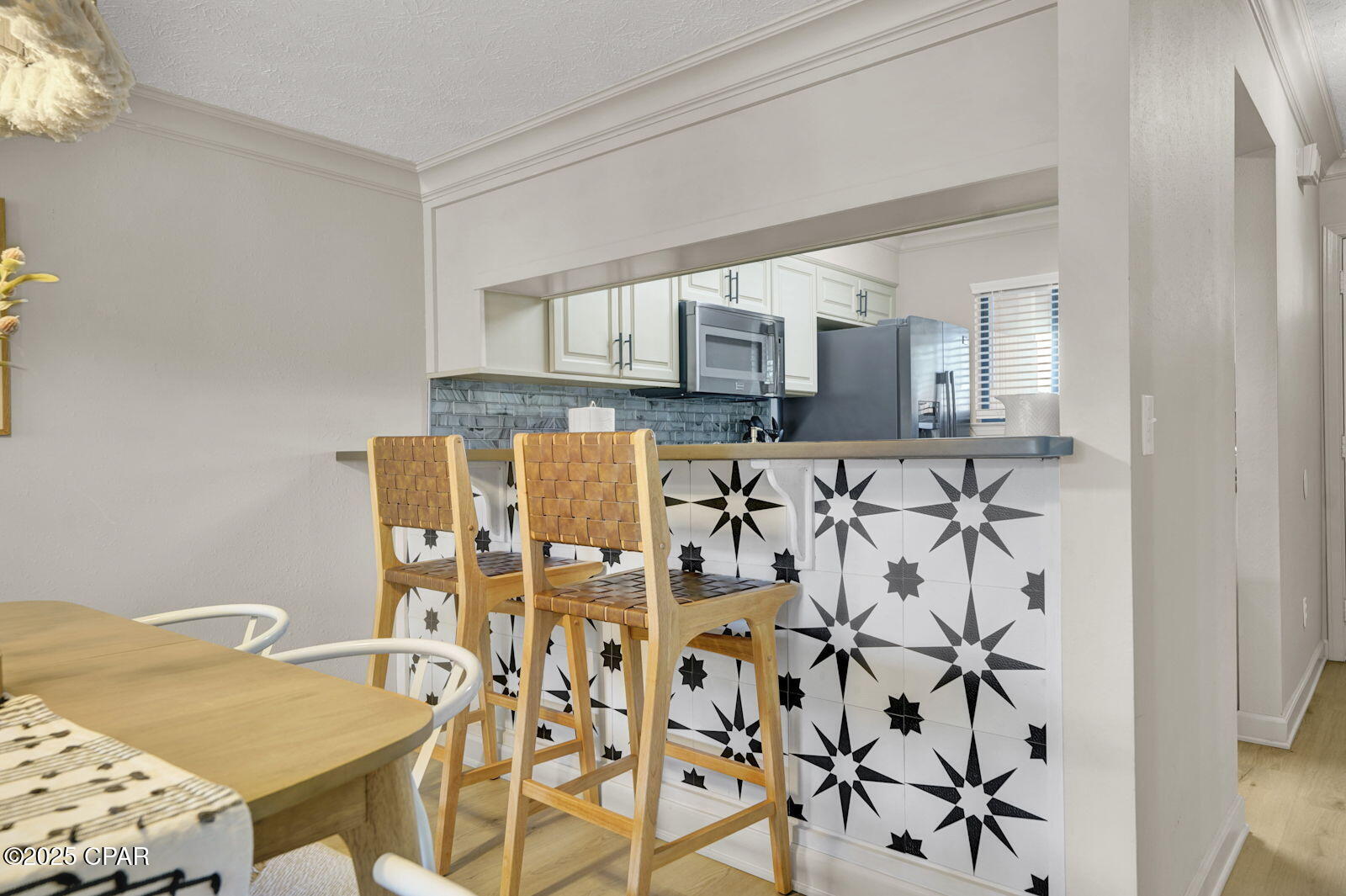 Laguna Beach Estates 1st Add - Residential