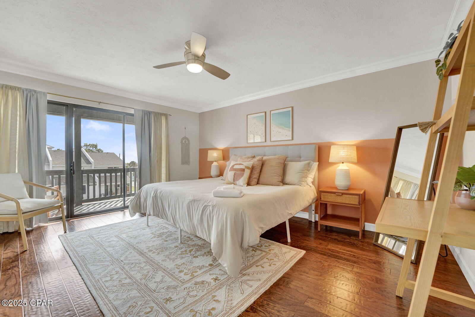 Laguna Beach Estates 1st Add - Residential