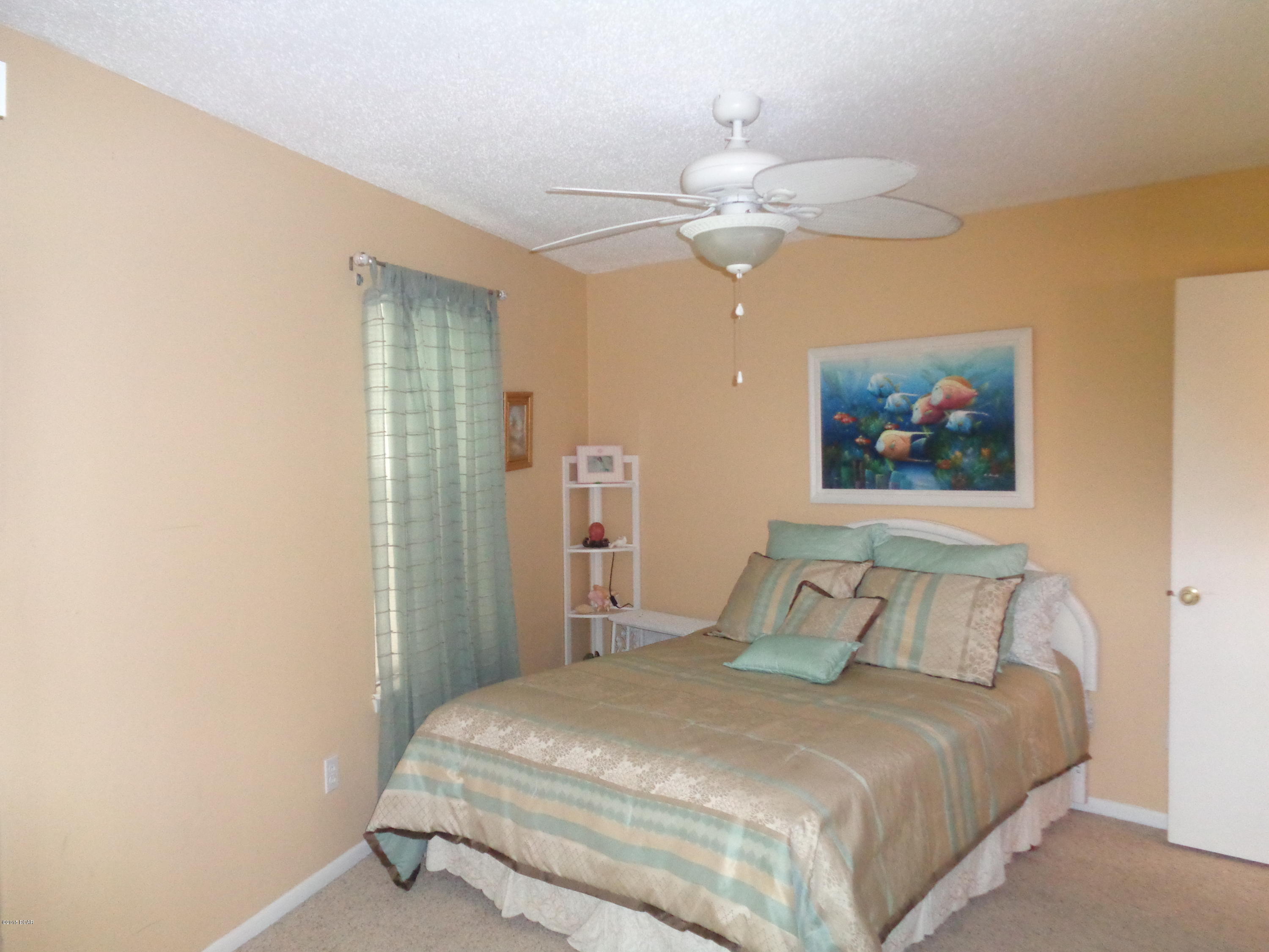 Island Breeze Condo - Residential Lease