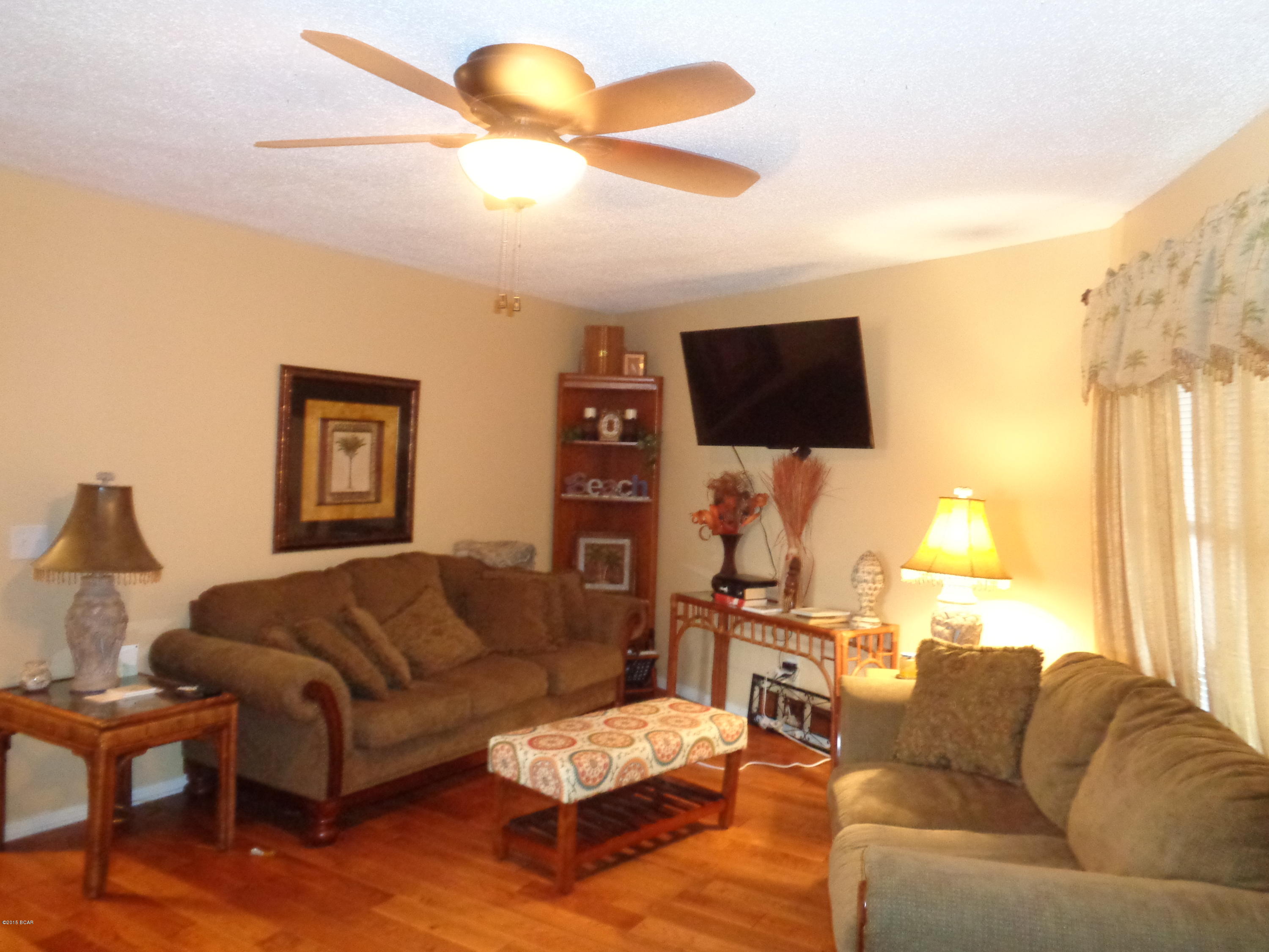 Island Breeze Condo - Residential Lease