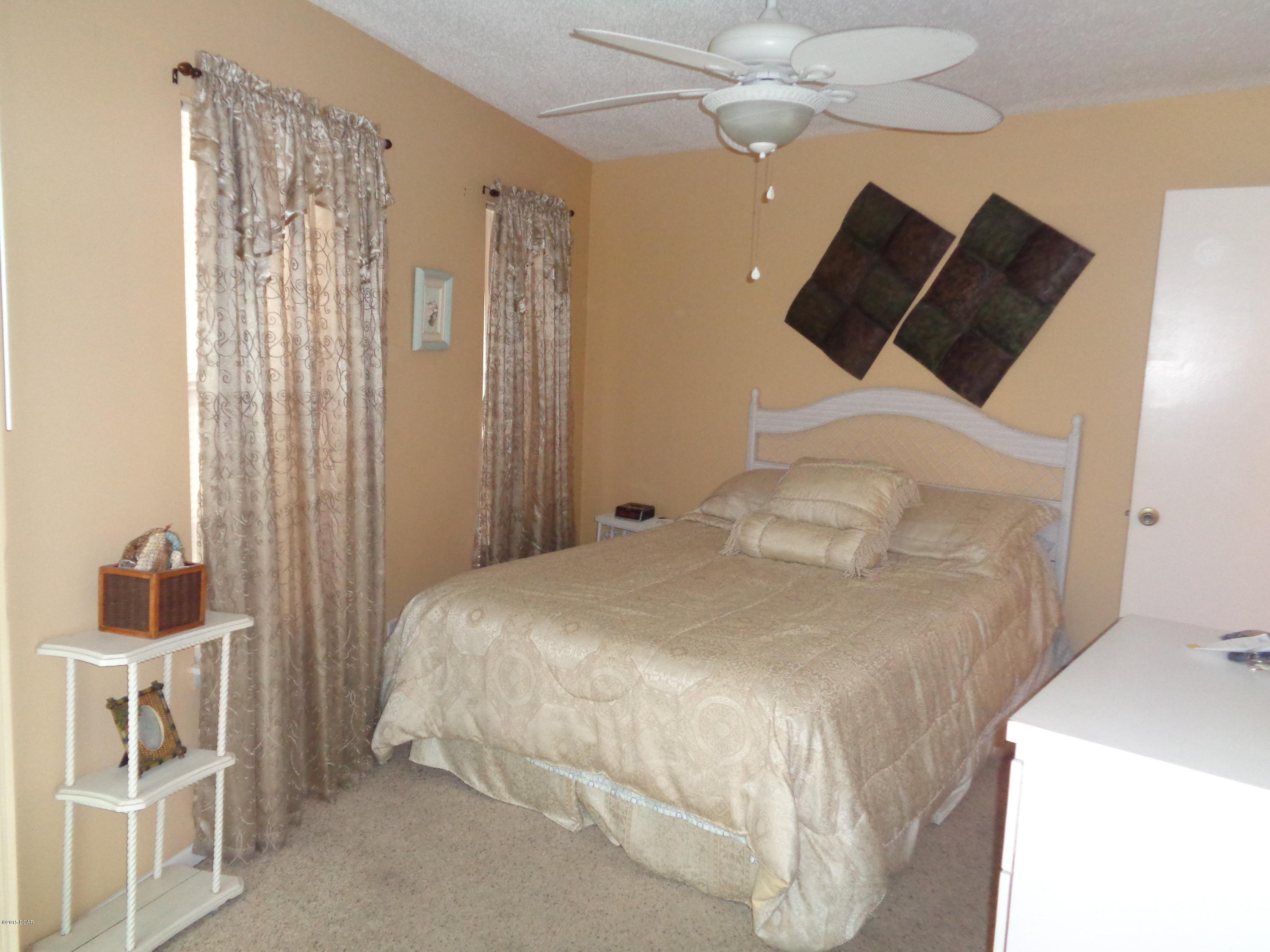 Island Breeze Condo - Residential Lease