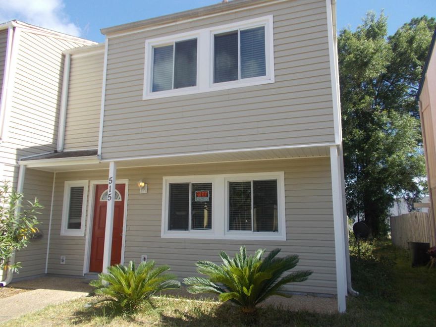 Are you looking for a move-in ready 3 bedroom 2.5 bath home with plenty of space, zoned for excellent schools? Check out this updated town home with new windows, new dishwasher, brand new wood laminate and tile flooring. This town home has an abnormally large master bedroom and plenty of storage space. Inside laundry room, oversized pantry, attic, and outside storage give you plenty of storage space. Pets negotiable. Pet deposit is non refundable.Listing agent is Owner