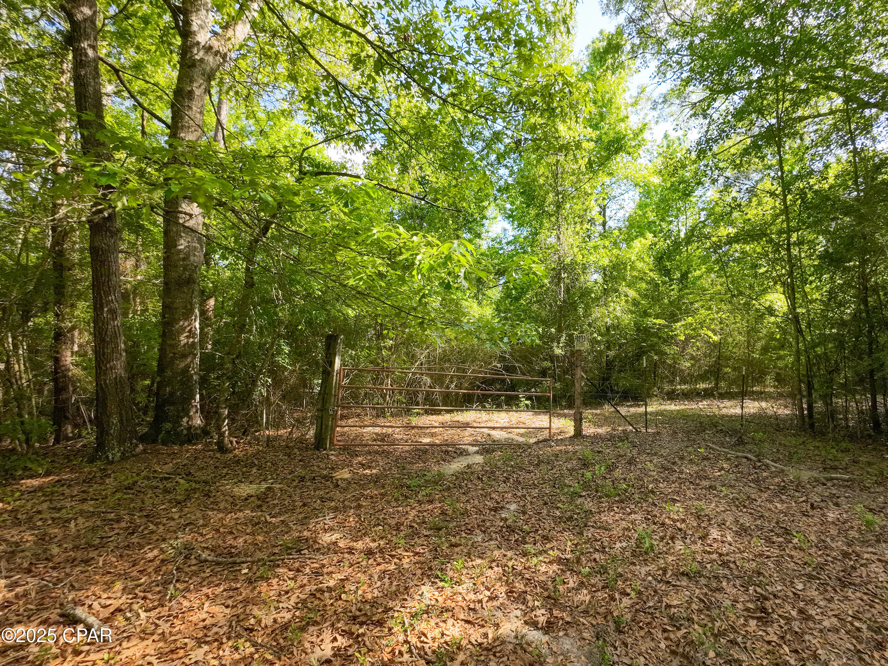 [No Recorded Subdiv] - Land