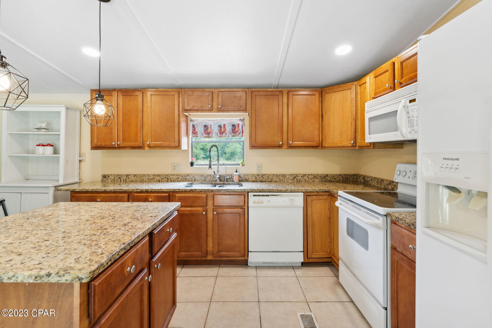 Tung Grove Ests 1st Sec - Residential