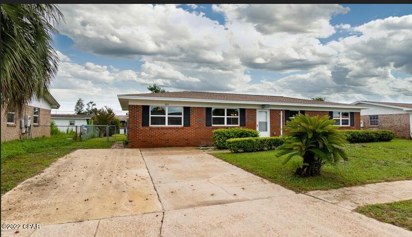 Lannie Rowe Lake Estates U-8 - Residential