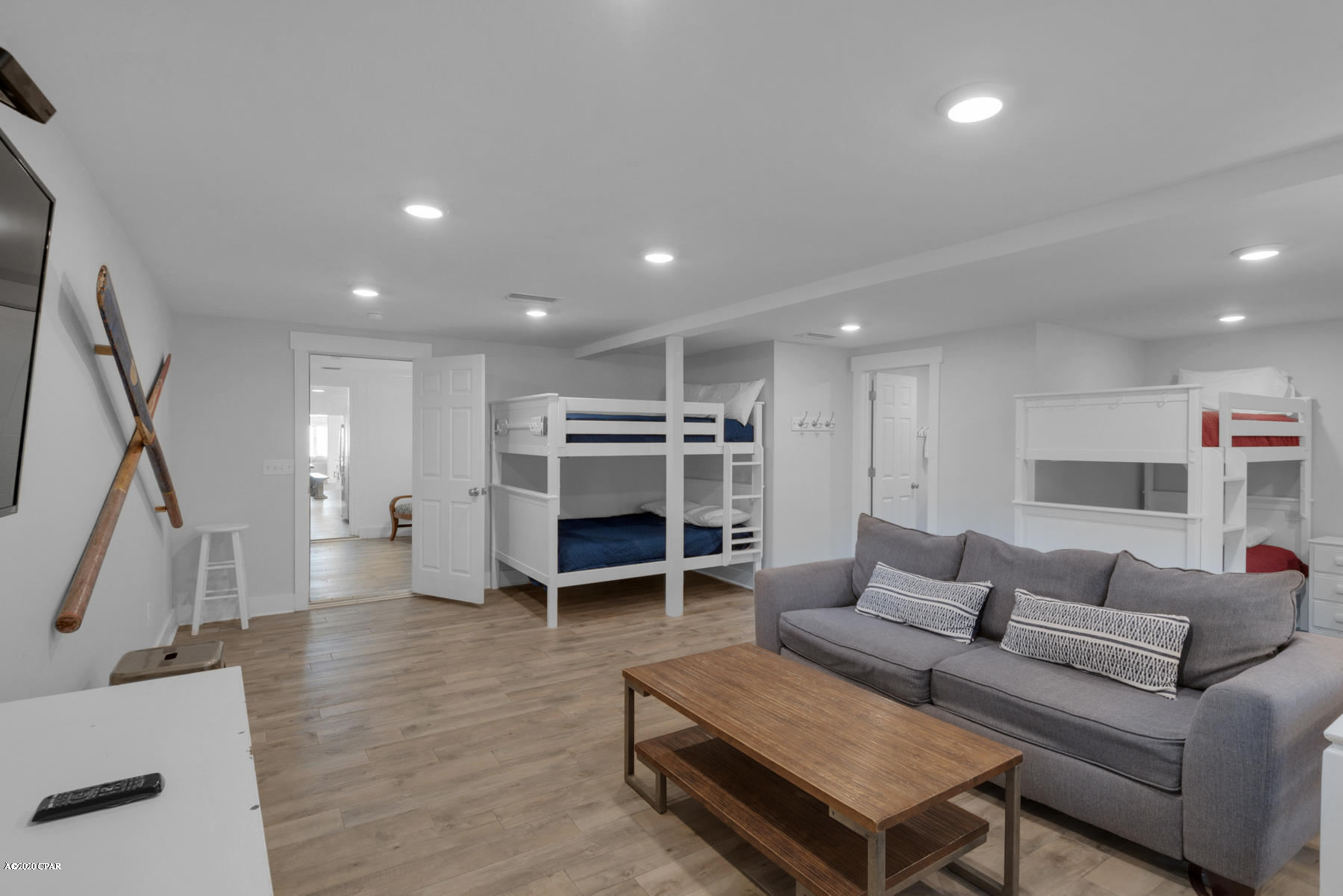 Kiska Beach - Residential