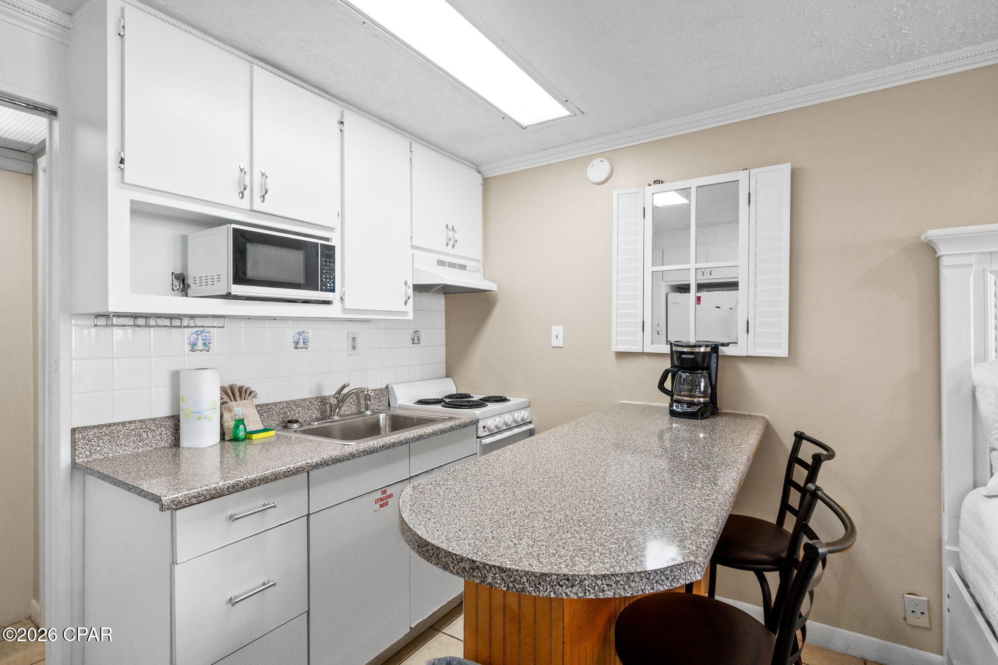 Fontainebleau Terrace - Residential