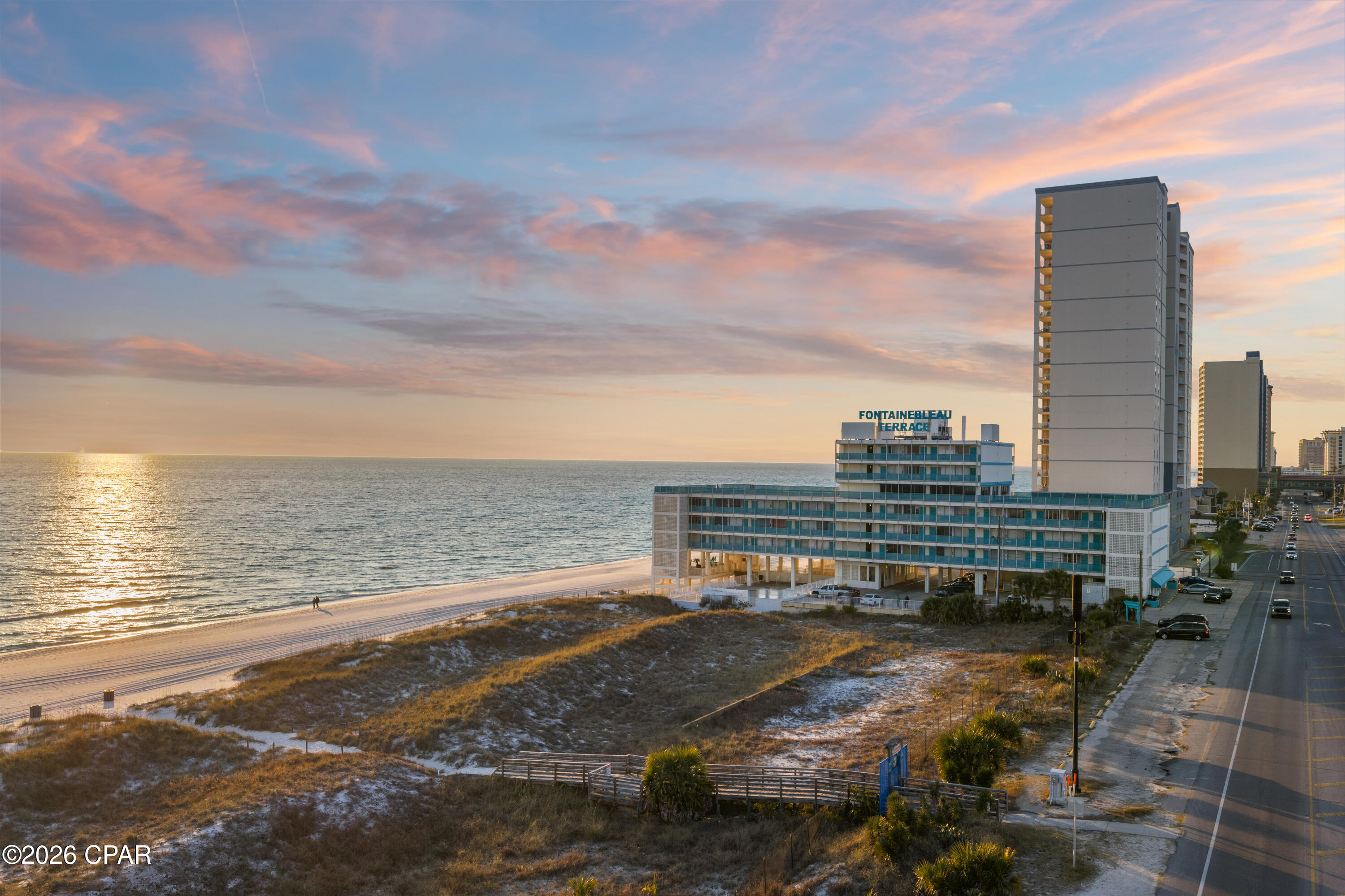 Fontainebleau Terrace - Residential