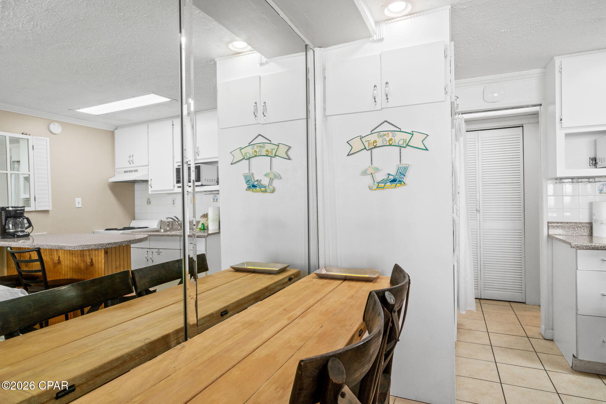 Fontainebleau Terrace - Residential