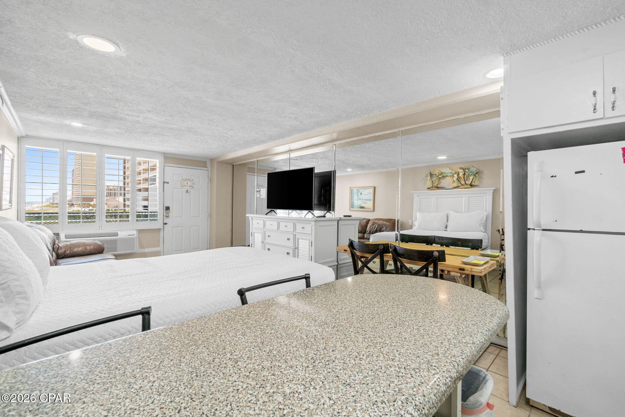 Fontainebleau Terrace - Residential