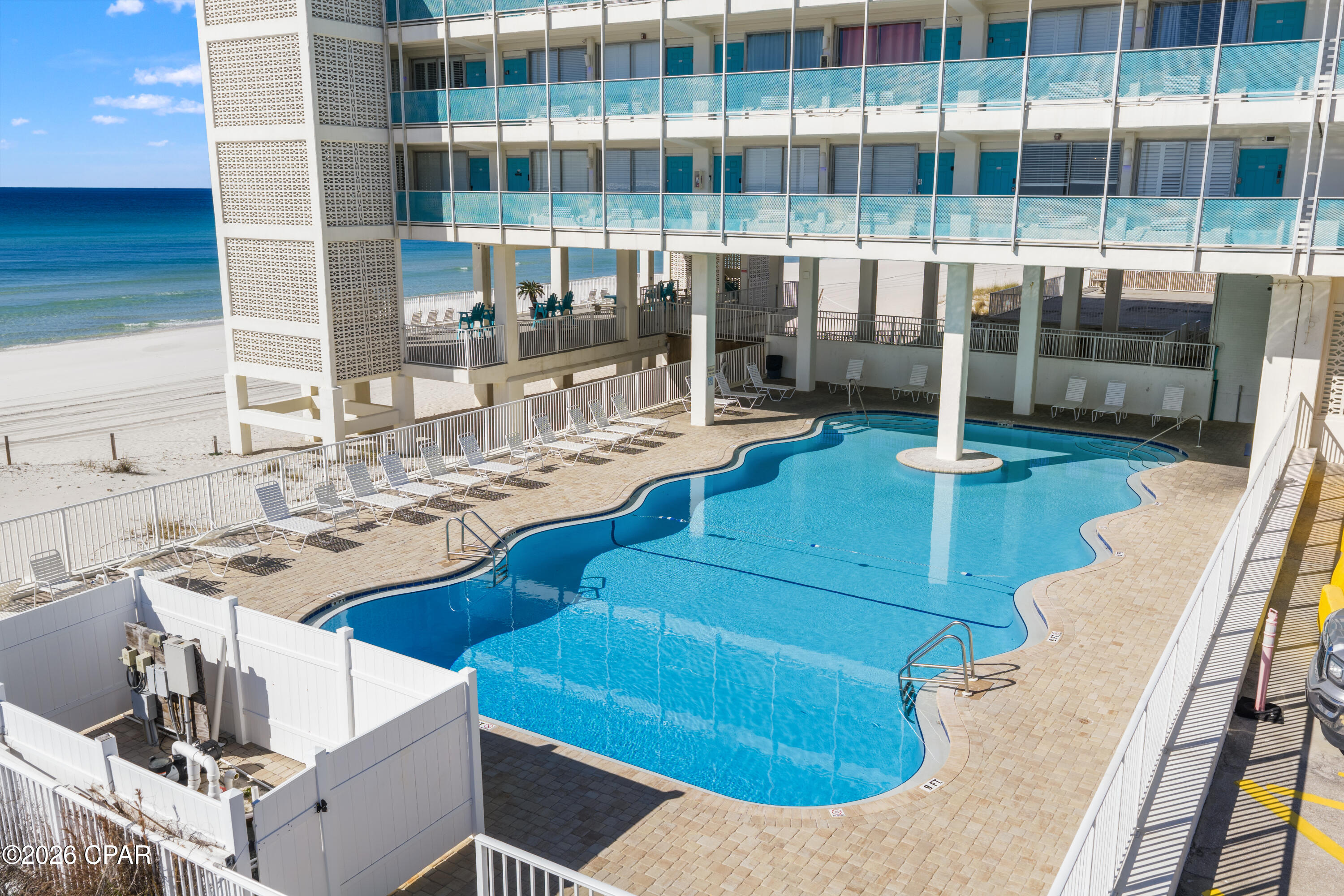 Fontainebleau Terrace - Residential