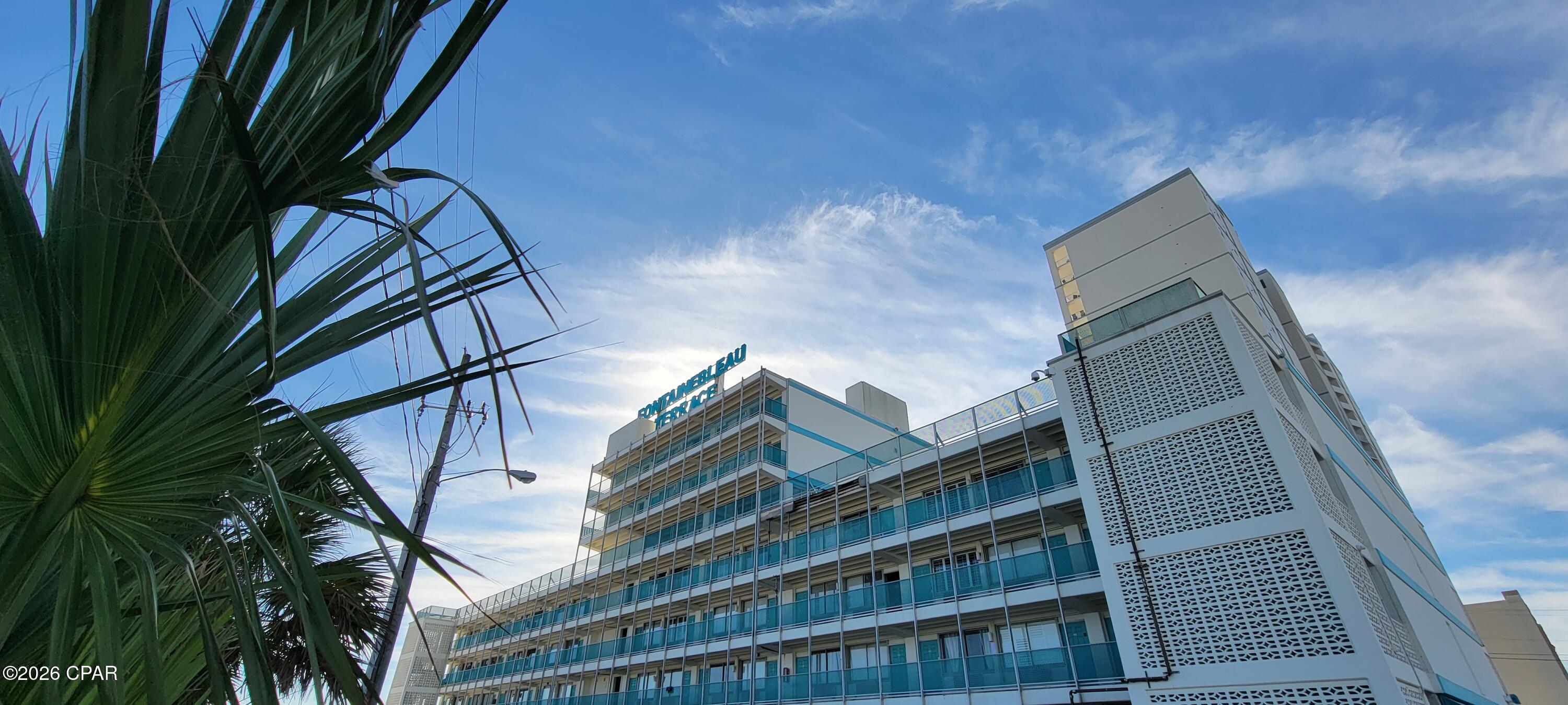 Fontainebleau Terrace - Residential