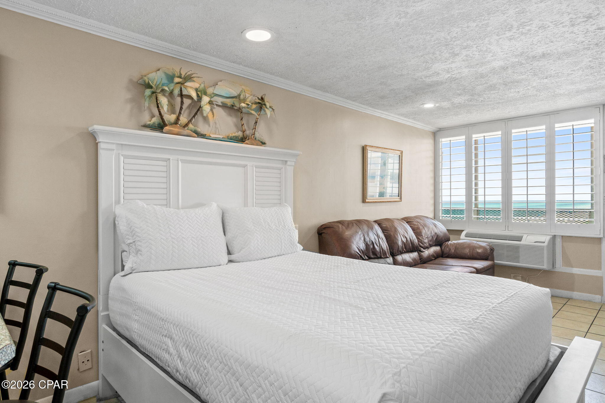 Fontainebleau Terrace - Residential