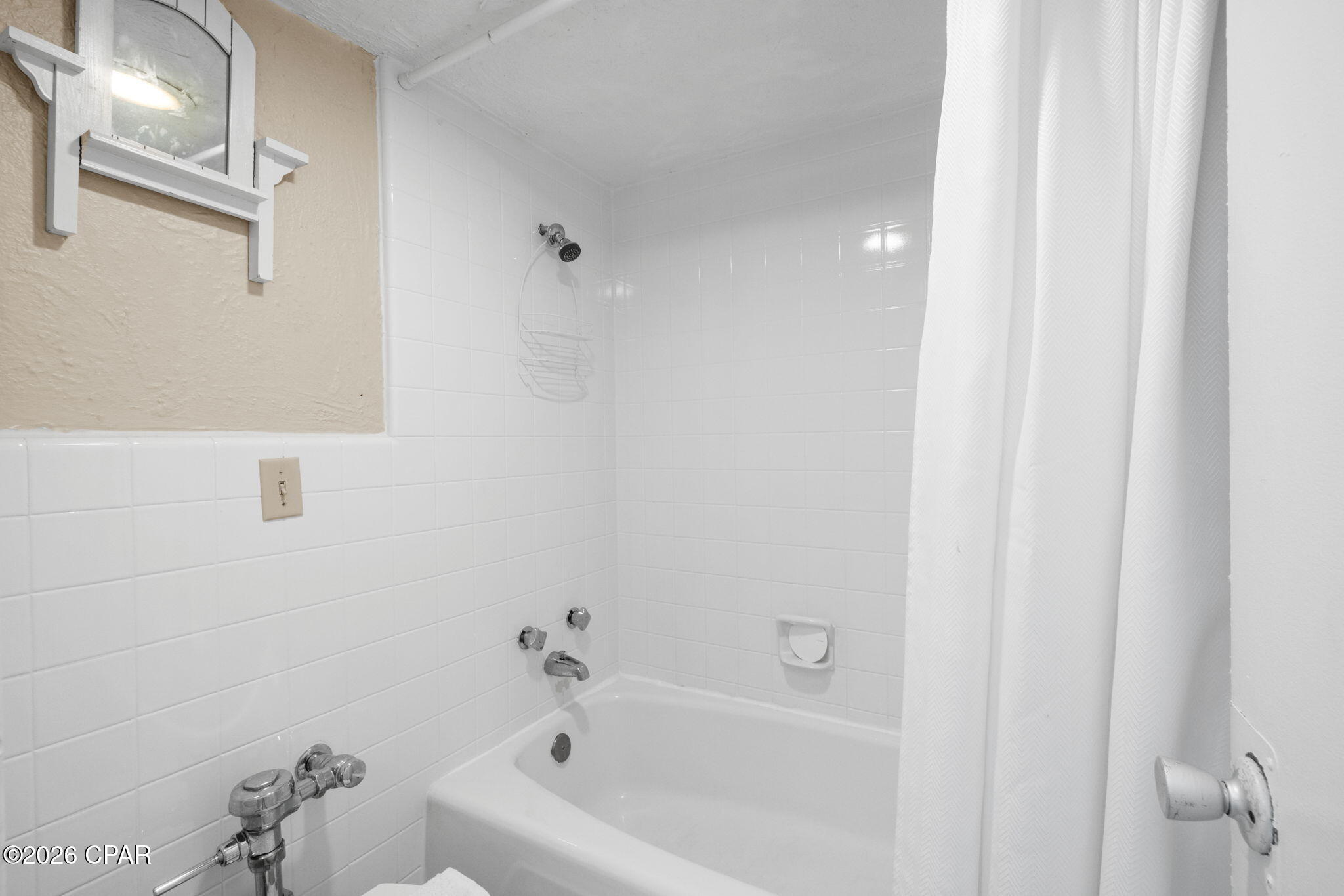 Fontainebleau Terrace - Residential