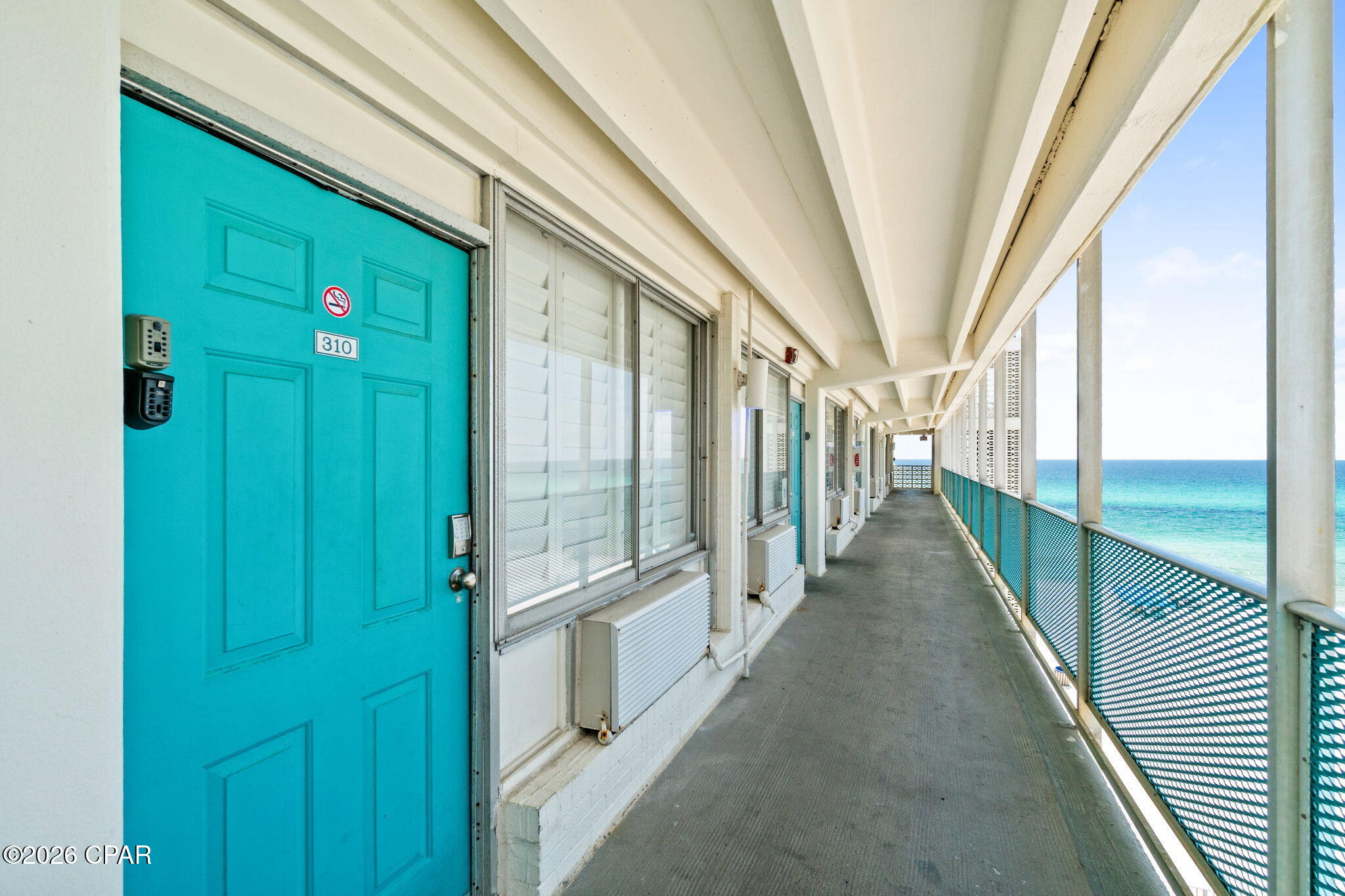 Fontainebleau Terrace - Residential