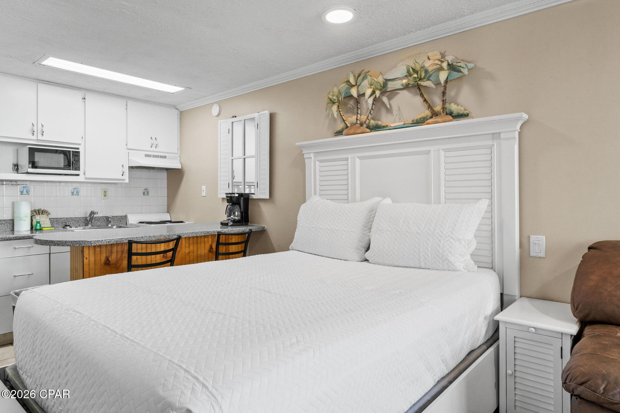 Fontainebleau Terrace - Residential