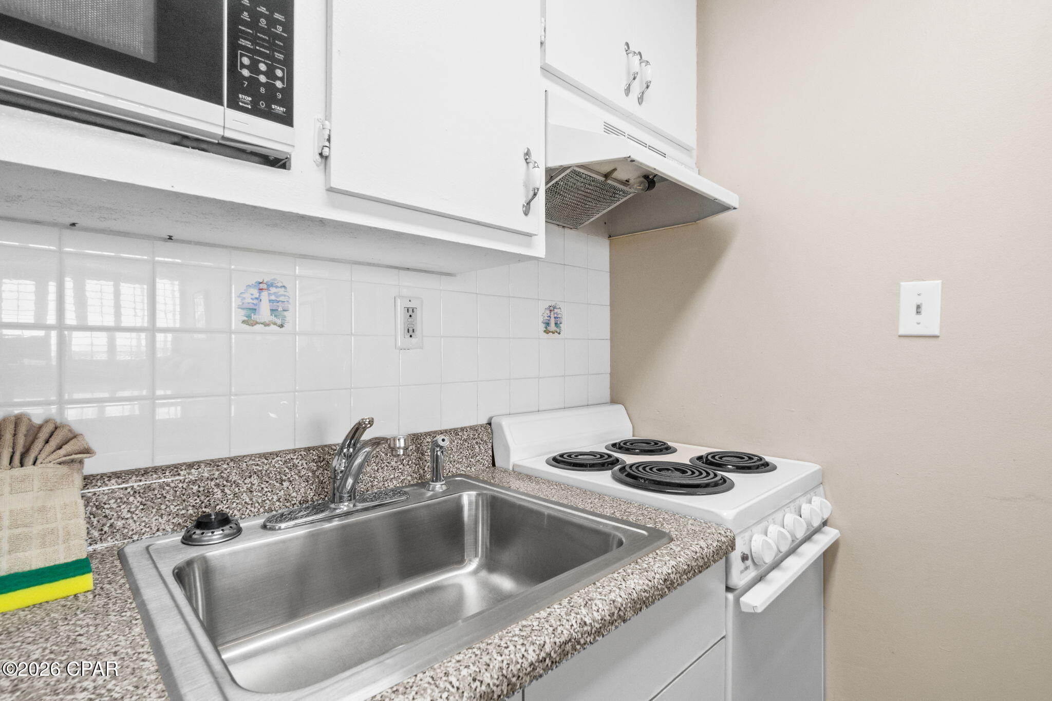 Fontainebleau Terrace - Residential