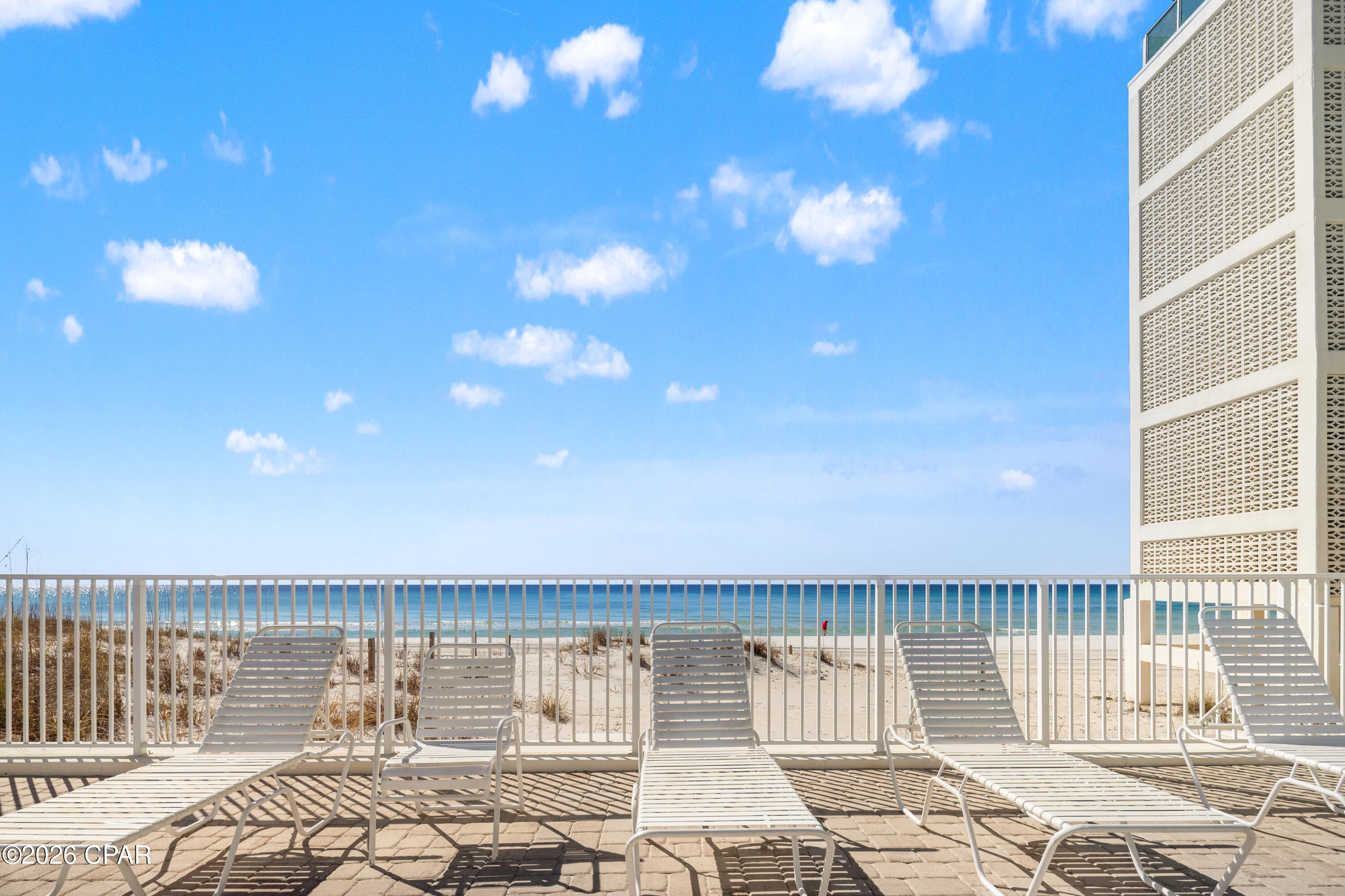 Fontainebleau Terrace - Residential