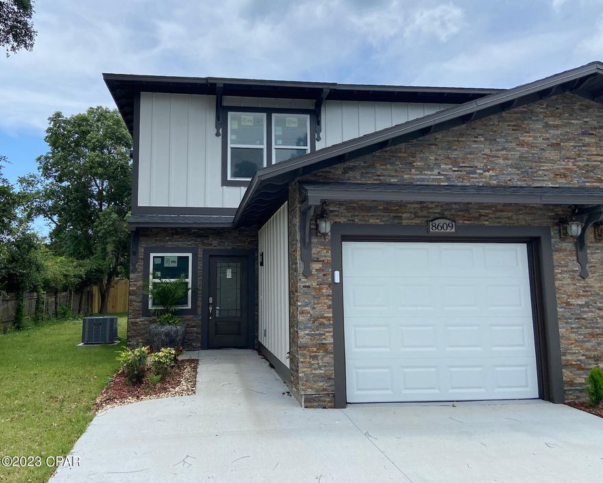 3bd 2.5ba 1,700sqft New Construction, one side of a very upscale duplex. Everything is brand new! Quartz counters, stainless appliances, LVP flooring, high ceilings with canned lighting; laundry room, 1-car garage, sodded/landscaped yard, partially privacy fenced. Pets negotiable, restrictions apply & pet deposit required.