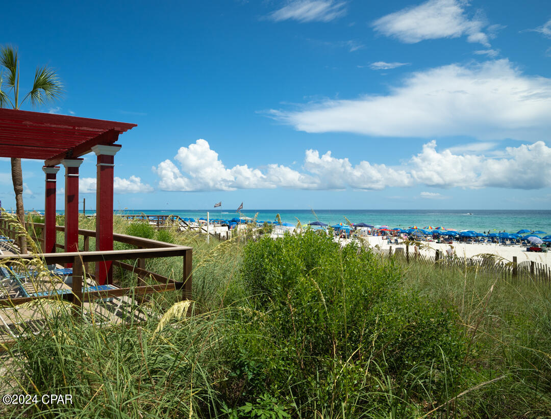 Majestic Beach Tower I - Residential