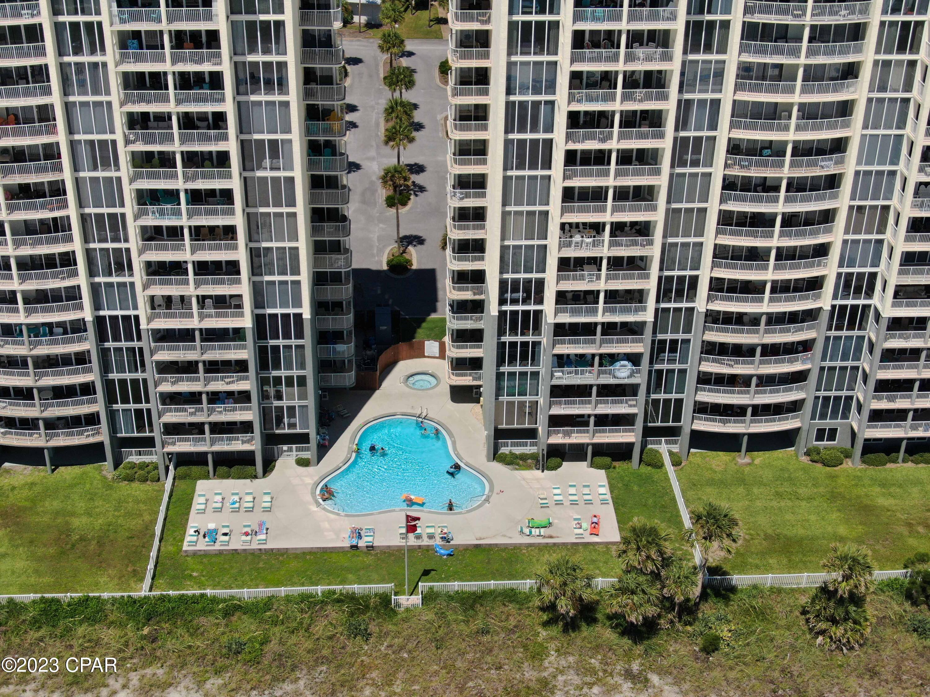 Long Beach Towers I - Residential