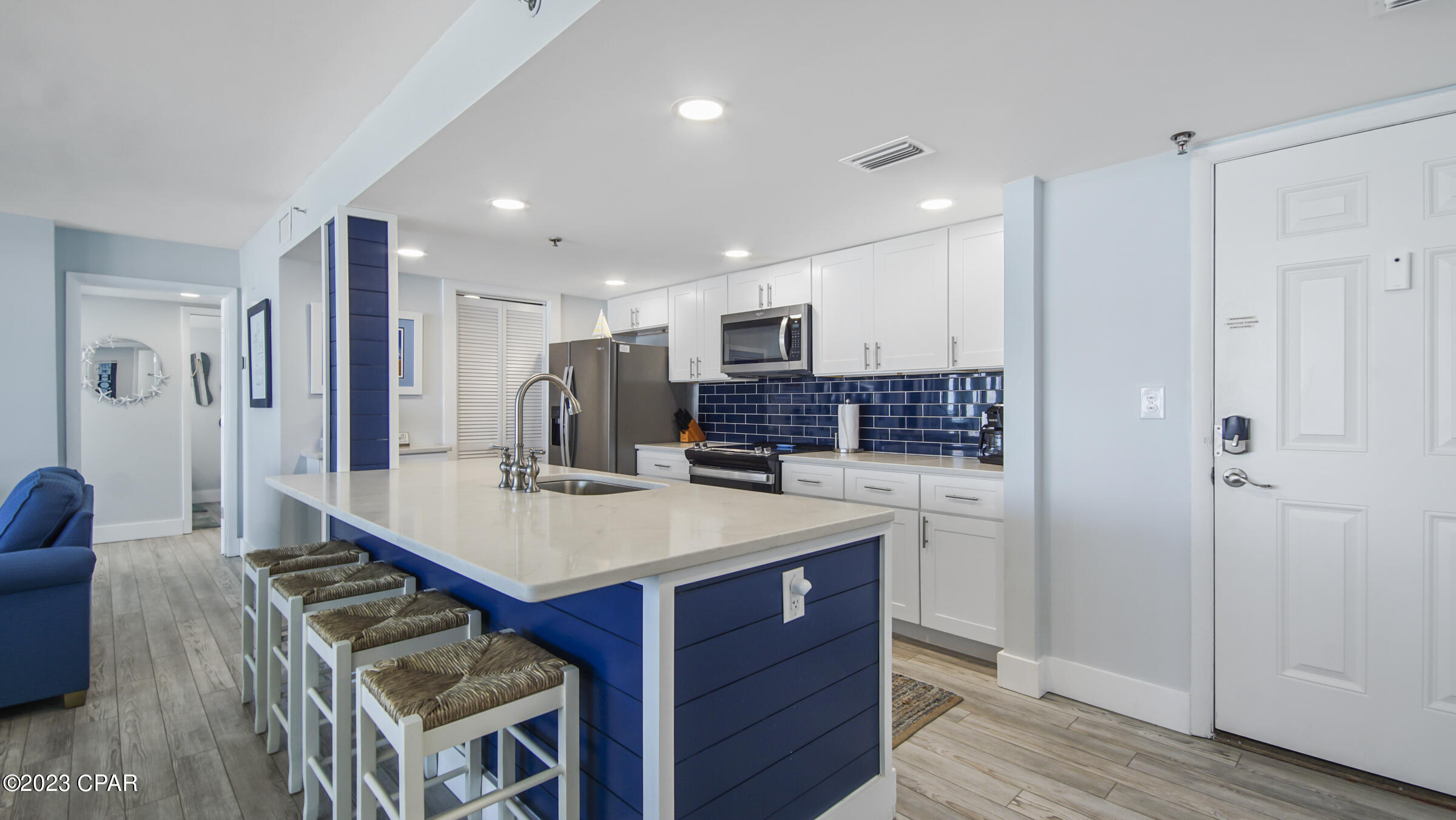 Long Beach Towers I - Residential