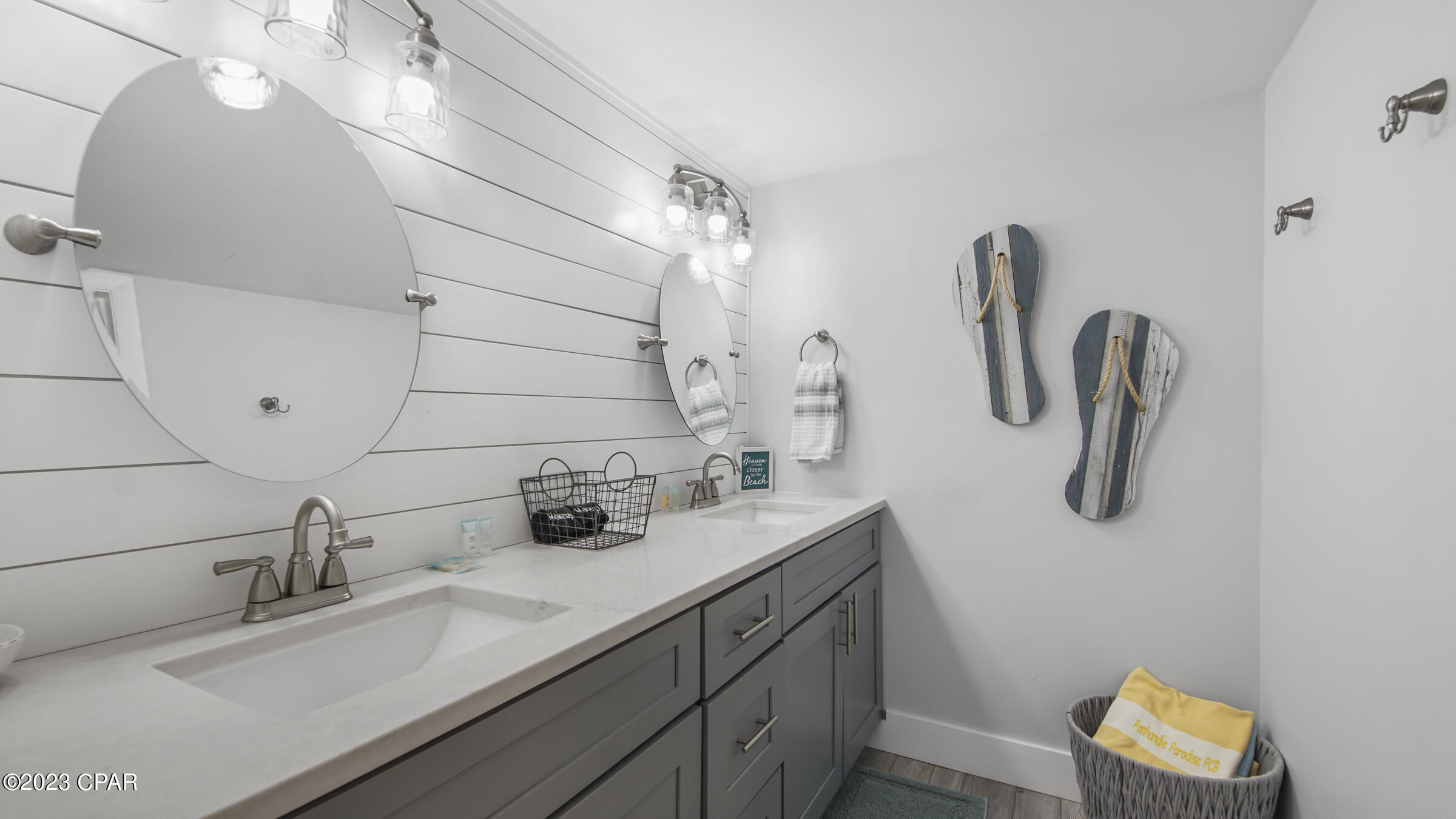 Long Beach Towers I - Residential