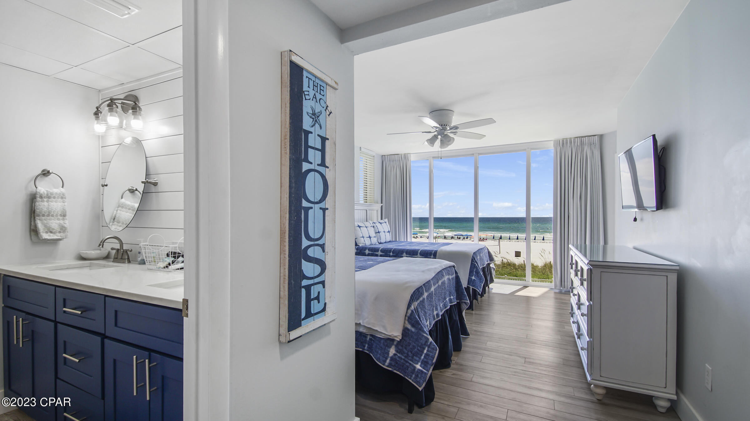 Long Beach Towers I - Residential