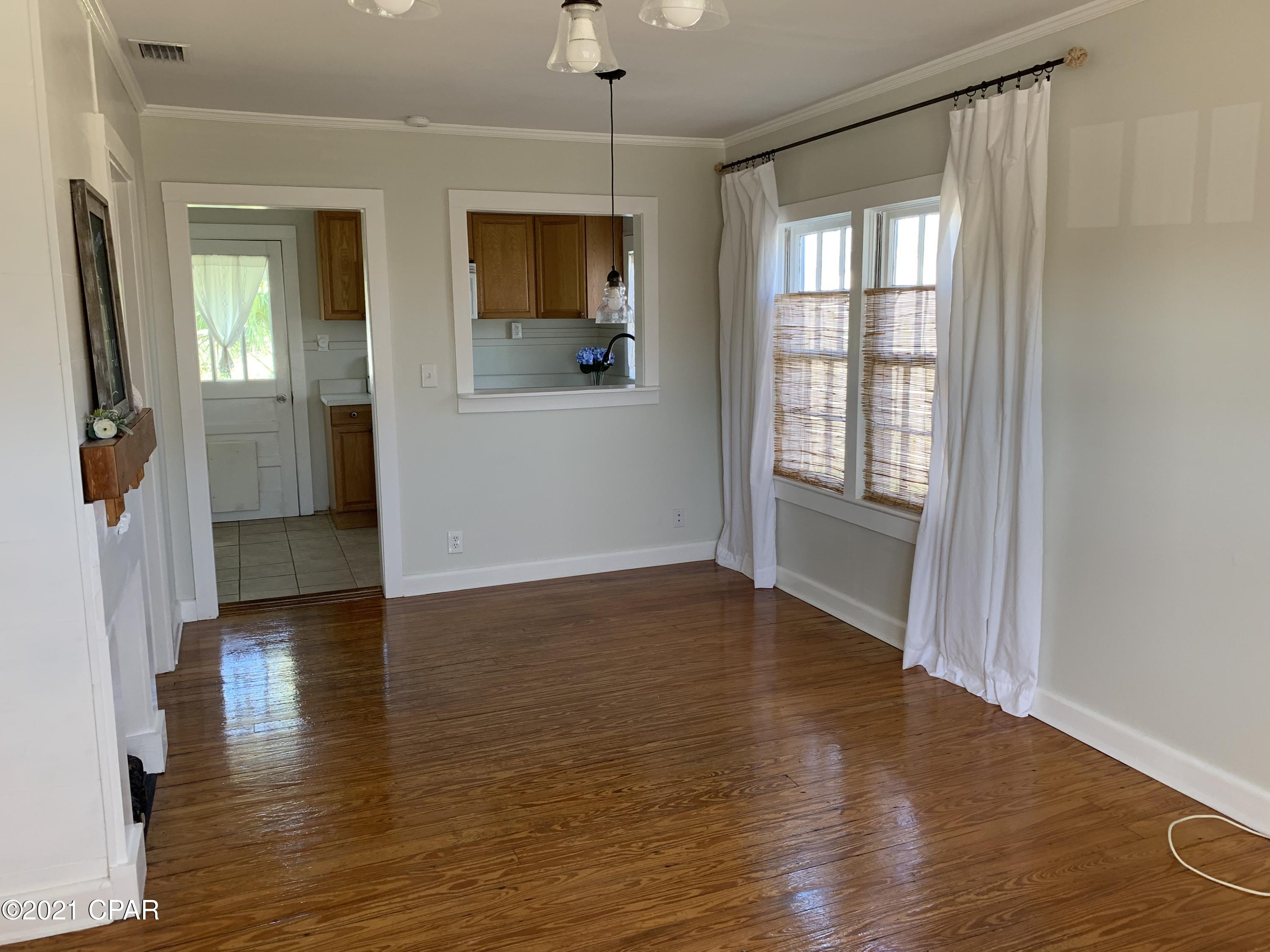 Sudduths 1st Add - Residential