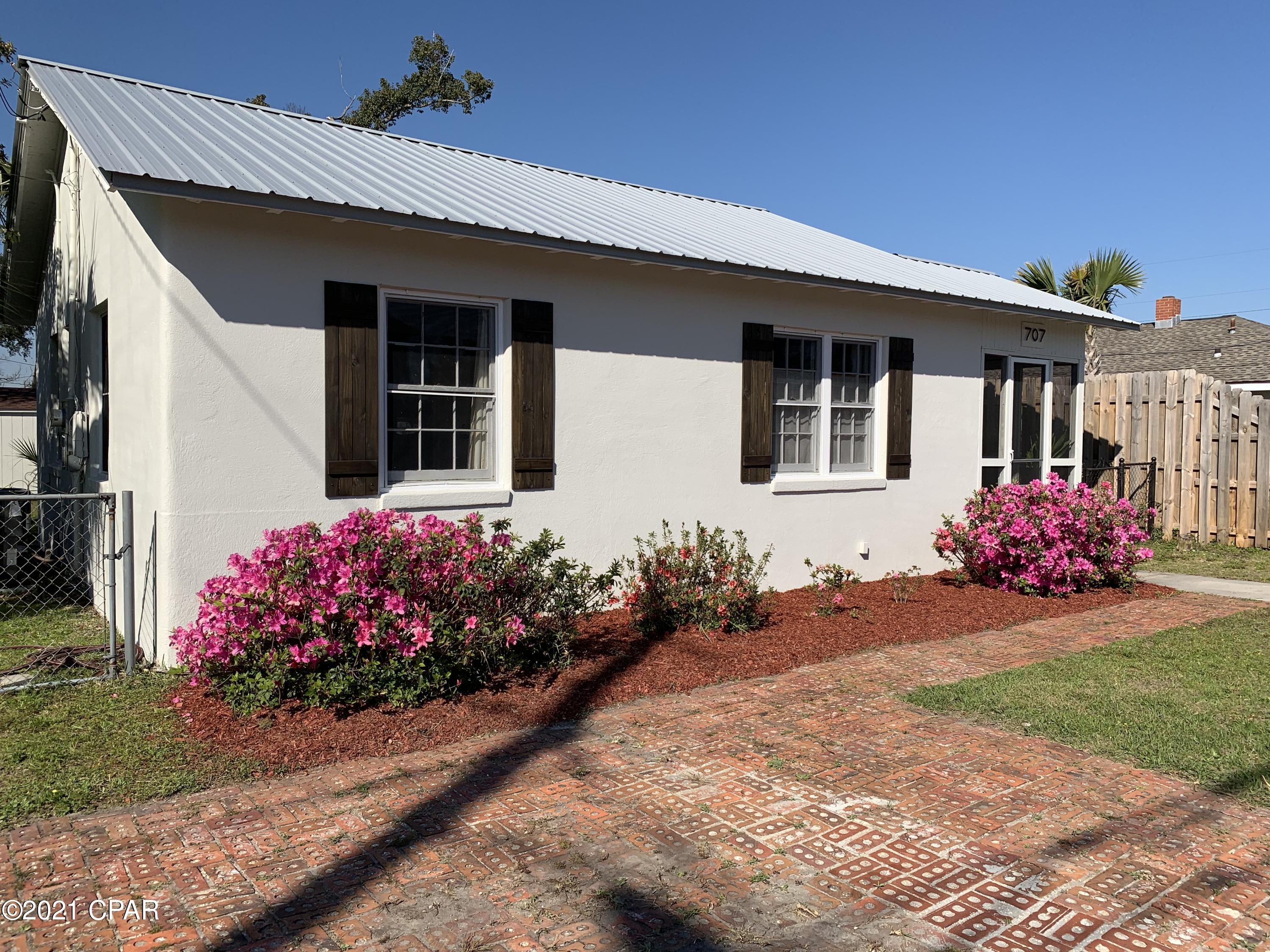 Sudduths 1st Add - Residential