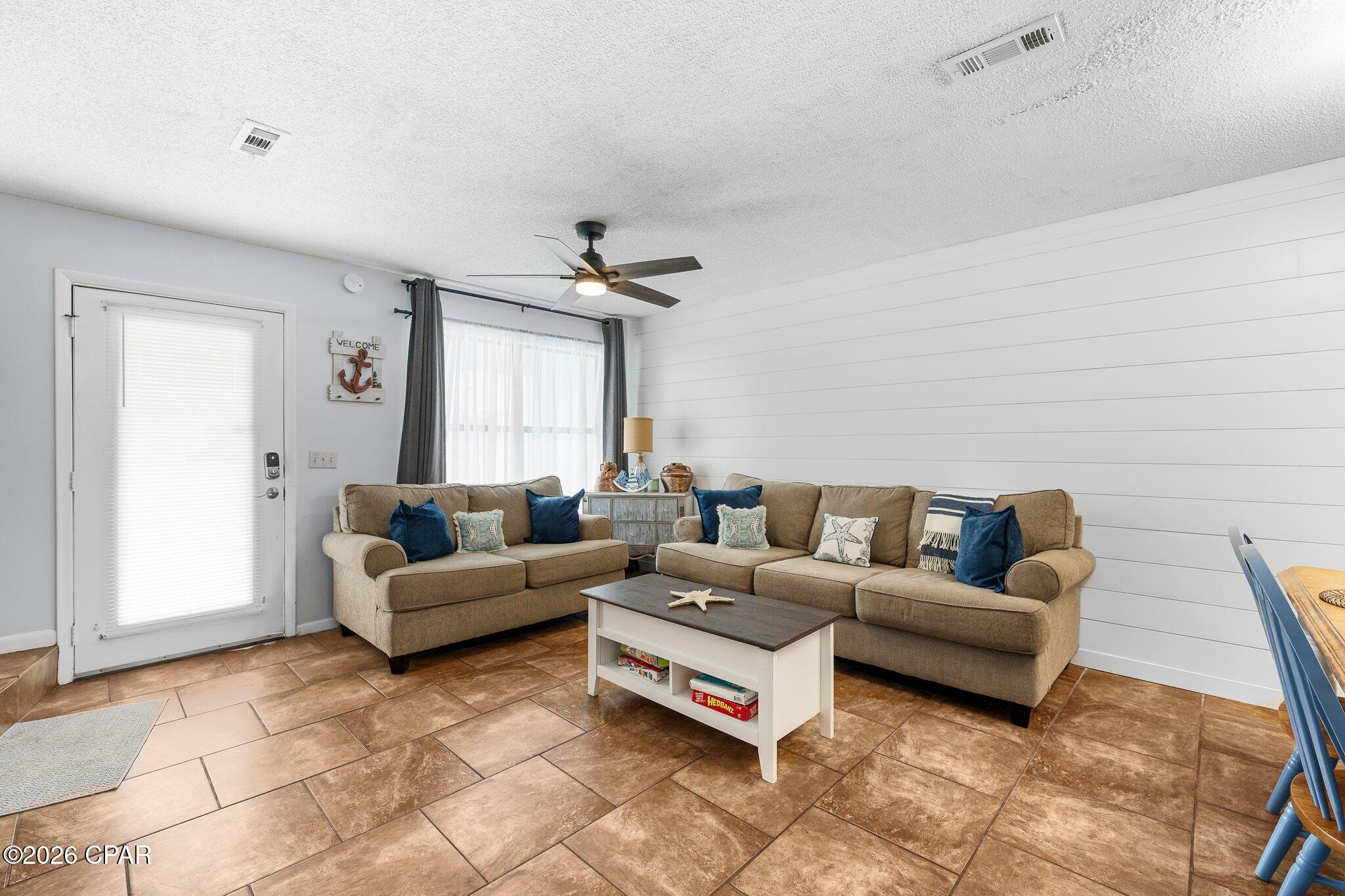 Villa Chateaus - Residential